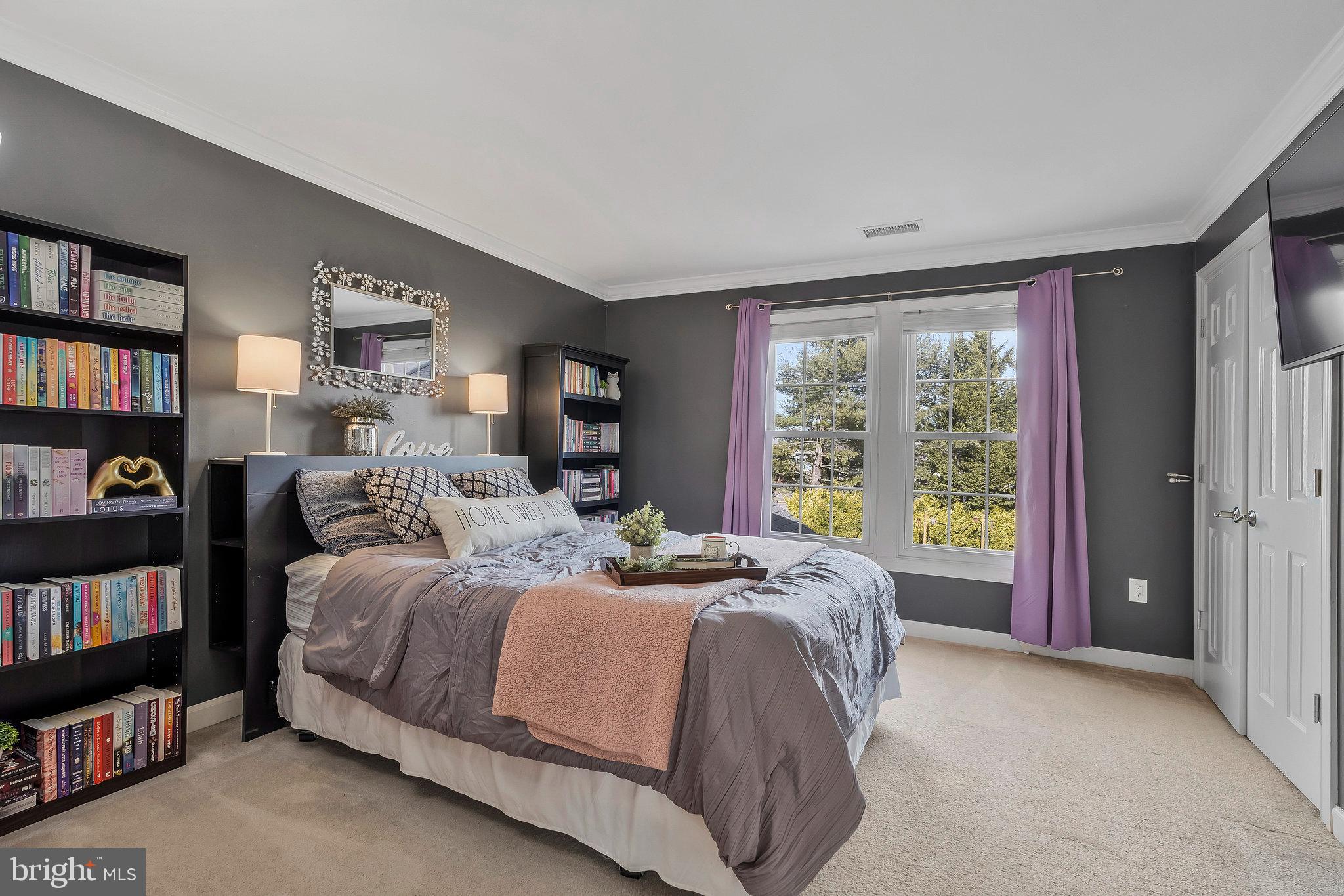 ASHBURN FARM - Residential