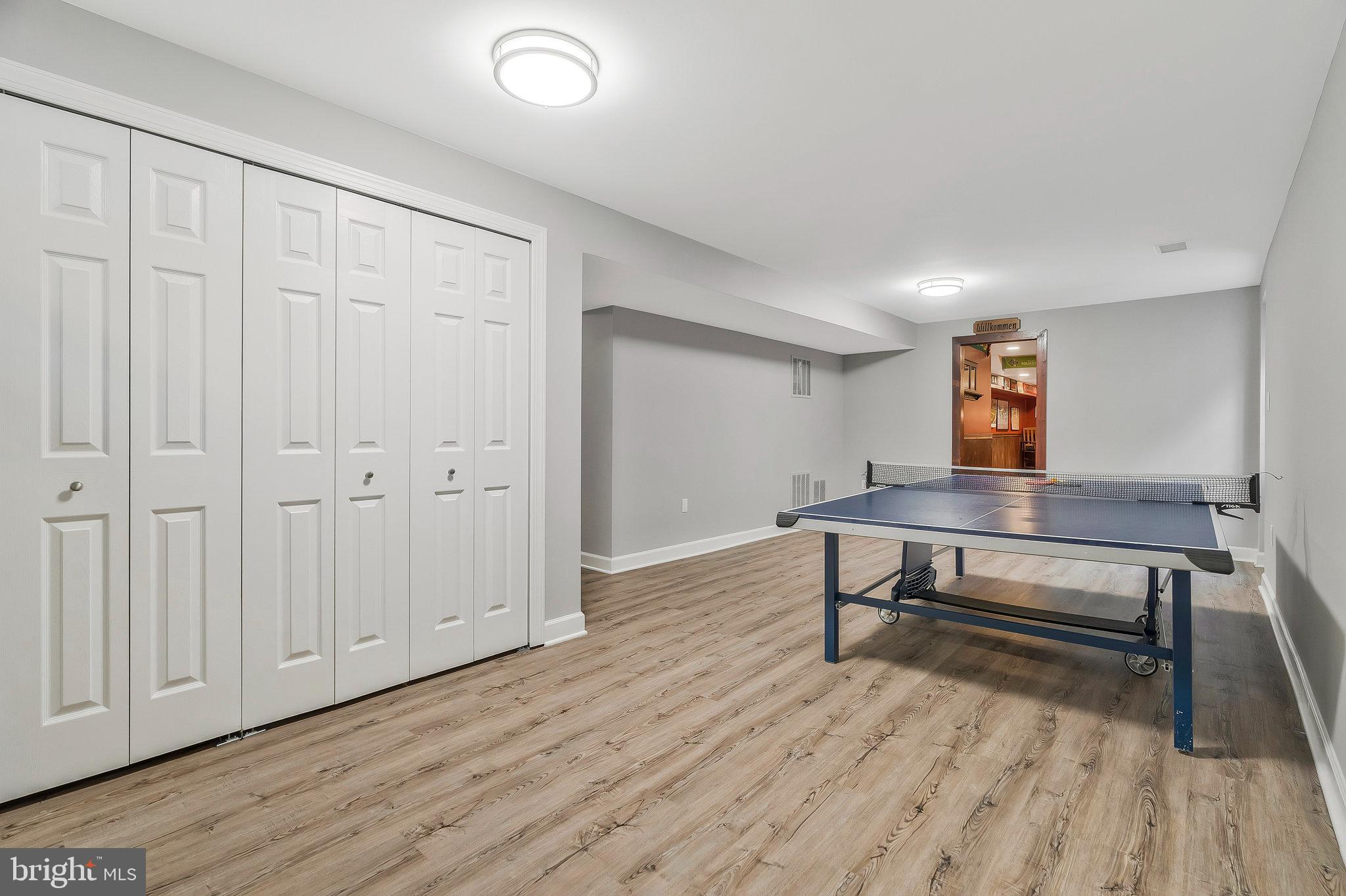 ASHBURN FARM - Residential