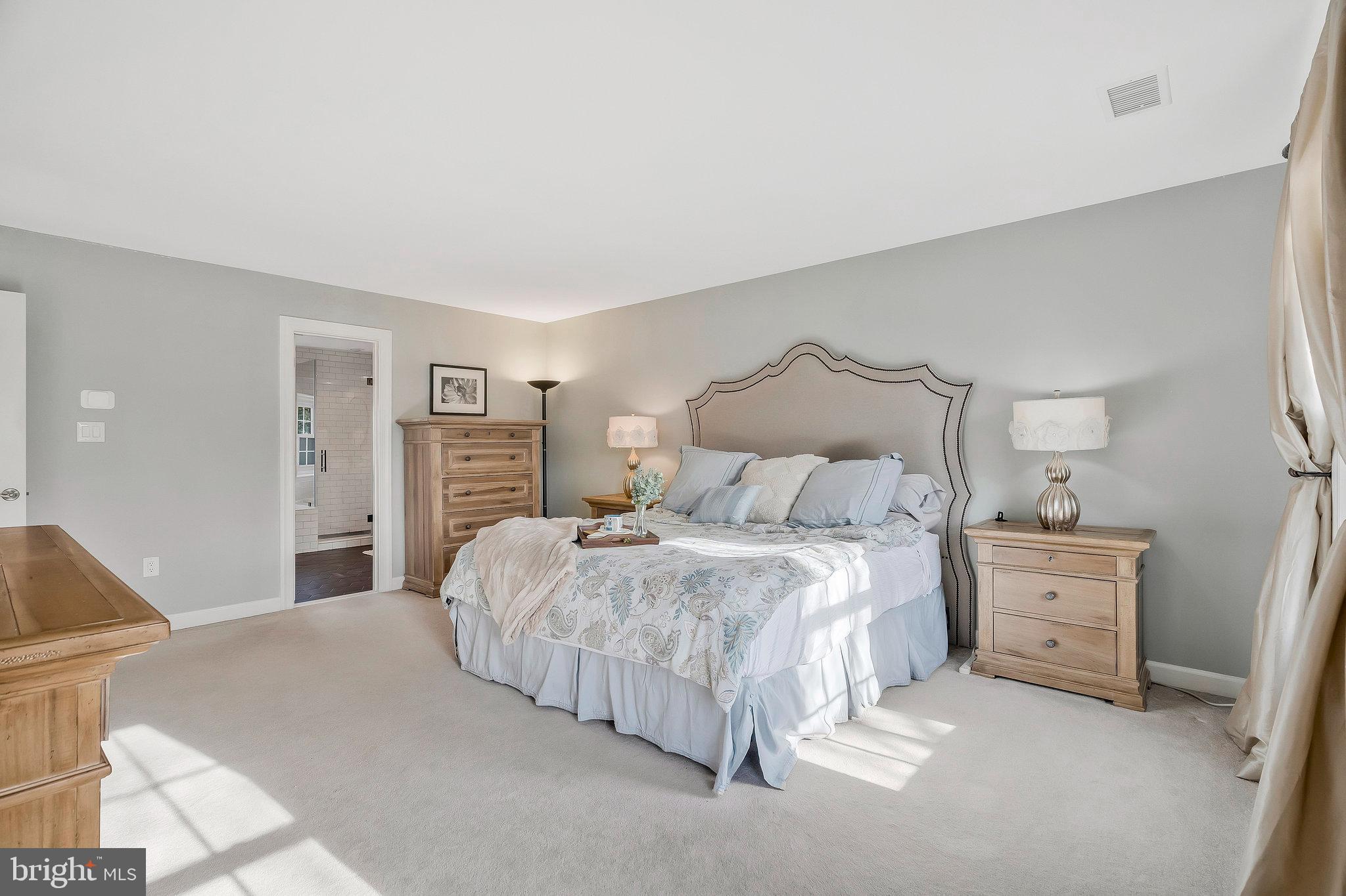 ASHBURN FARM - Residential