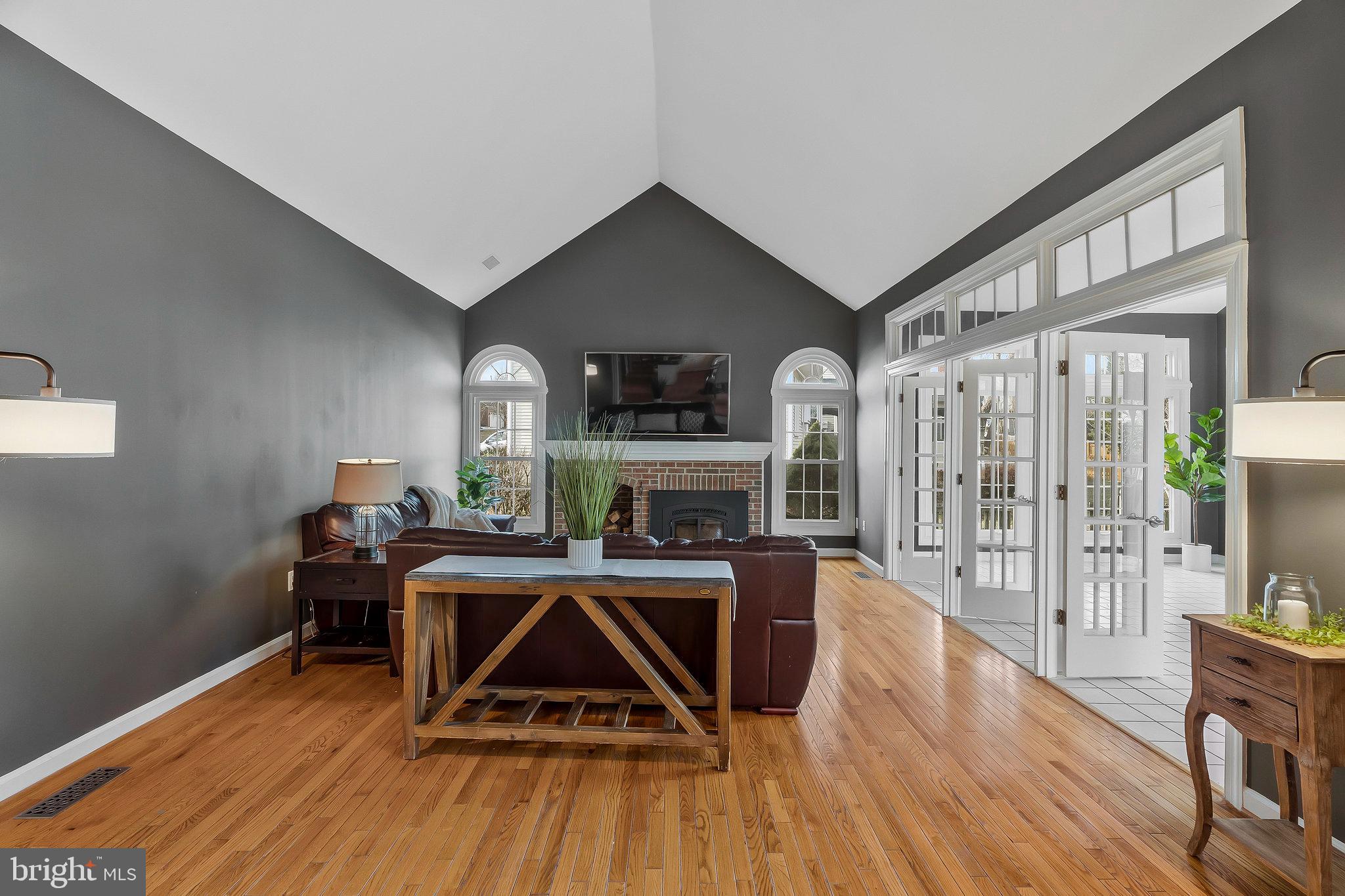 ASHBURN FARM - Residential