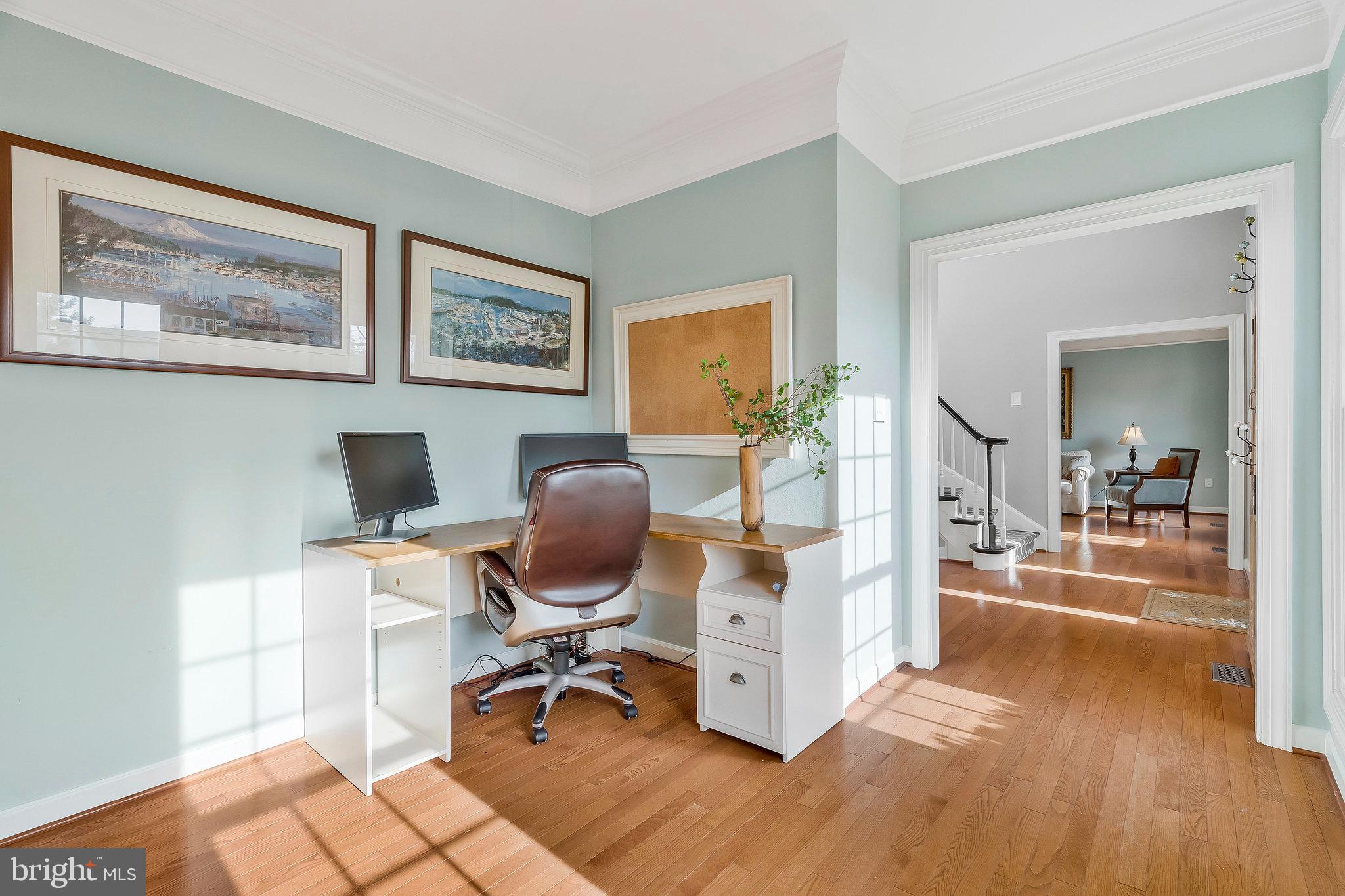 ASHBURN FARM - Residential