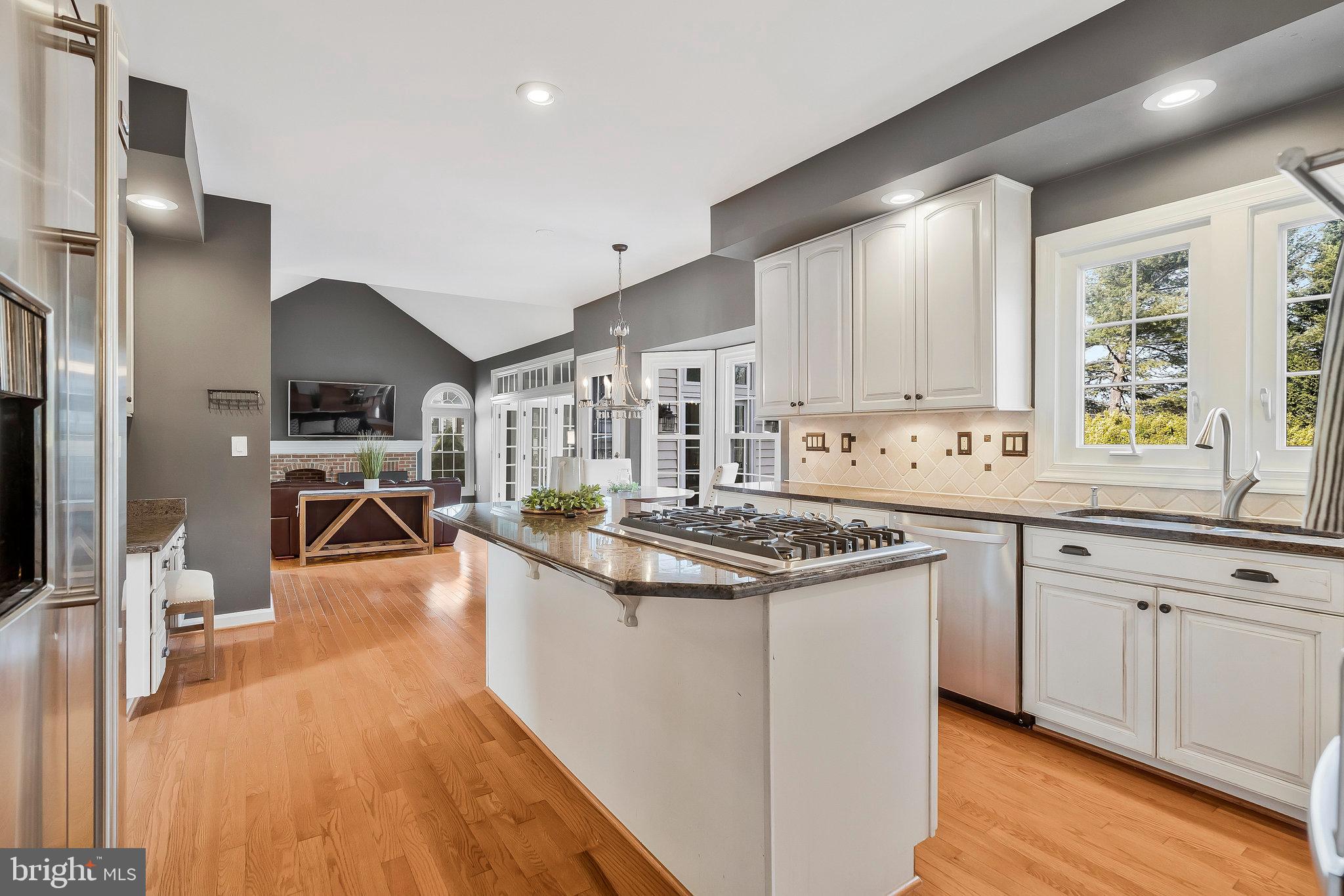 ASHBURN FARM - Residential