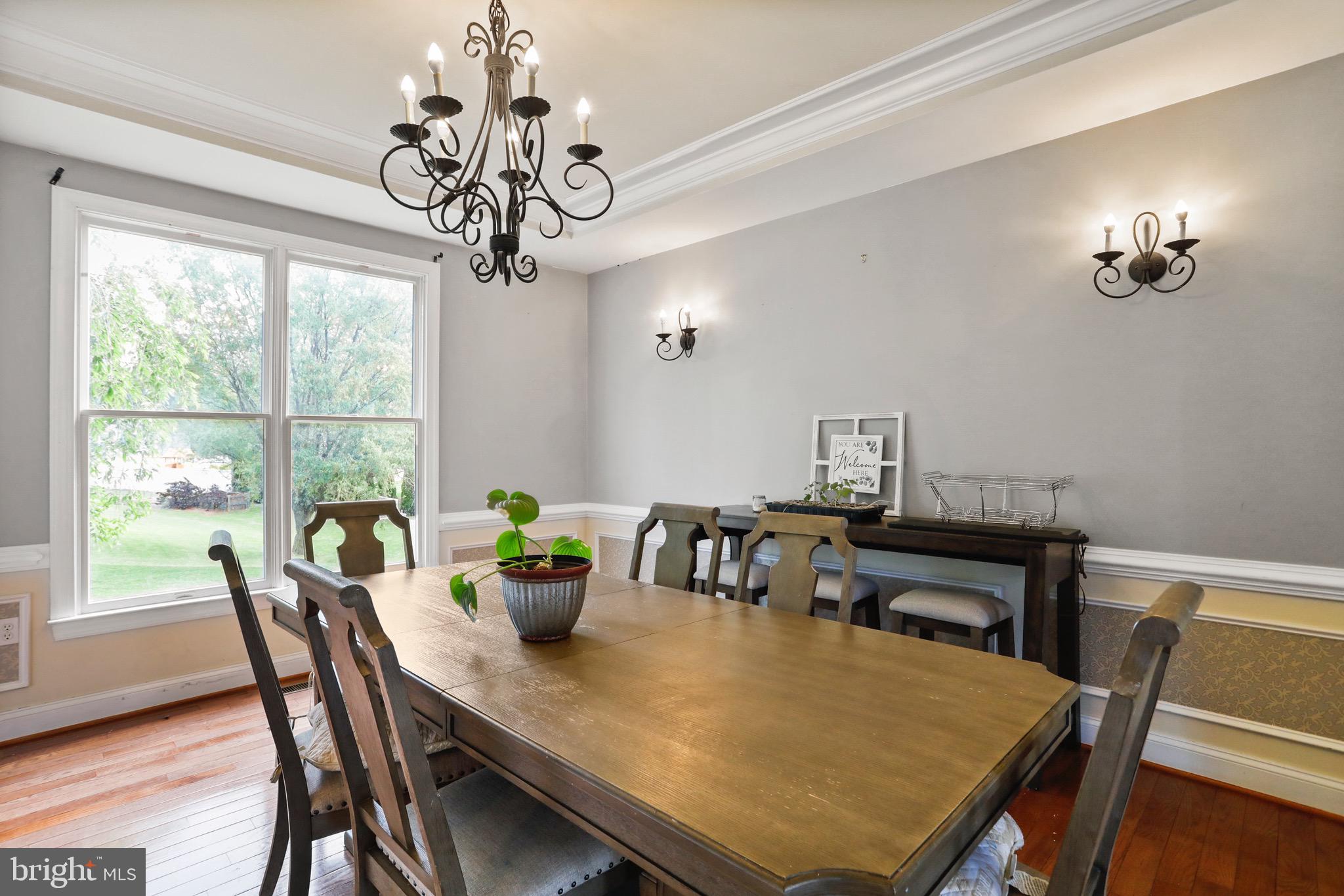 WOODBRIDGE - Residential