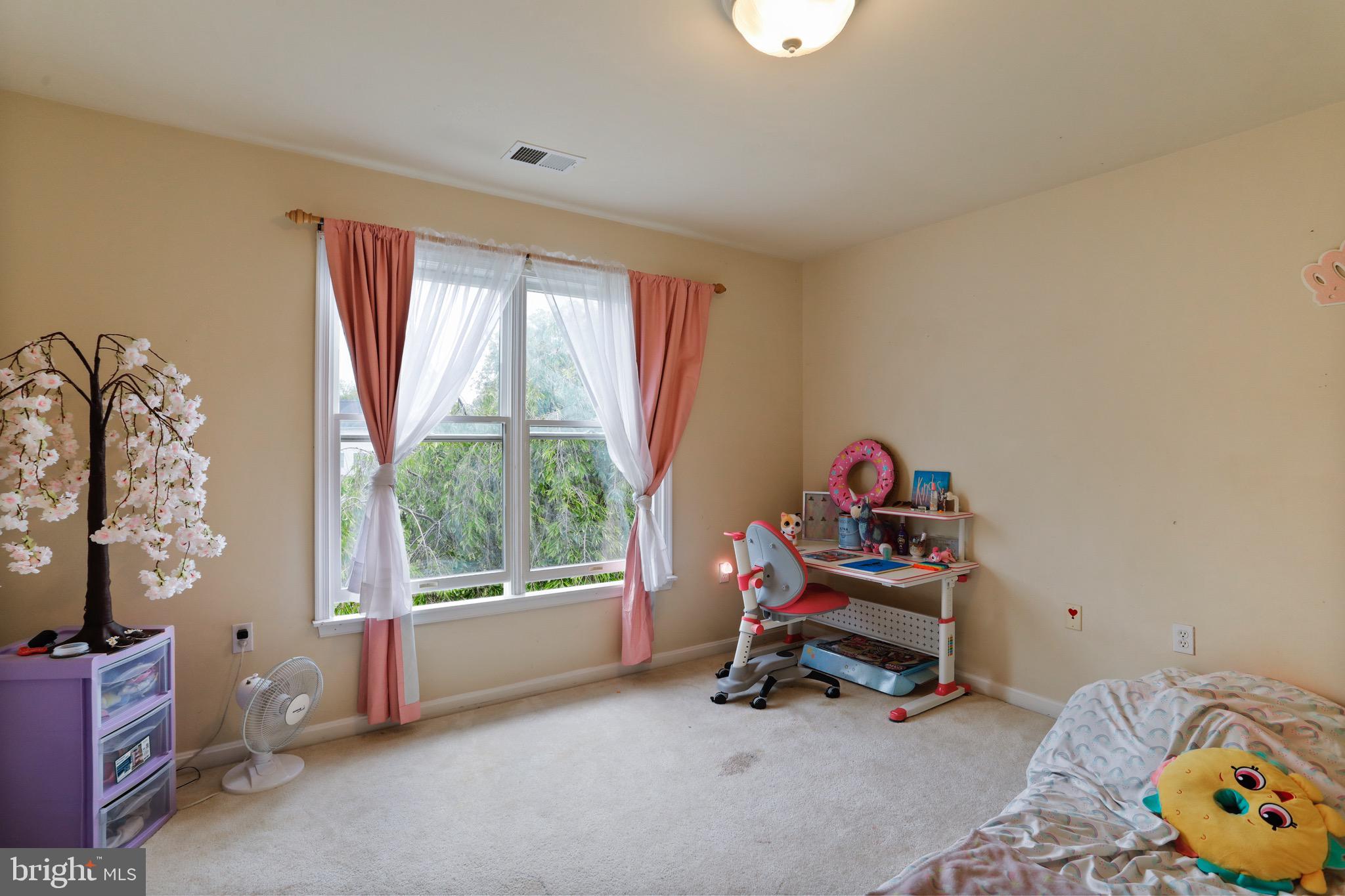 WOODBRIDGE - Residential