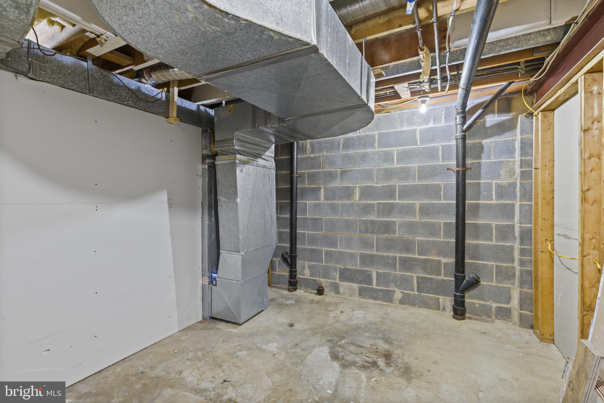 SPRING MEADOWS CONDO - Residential