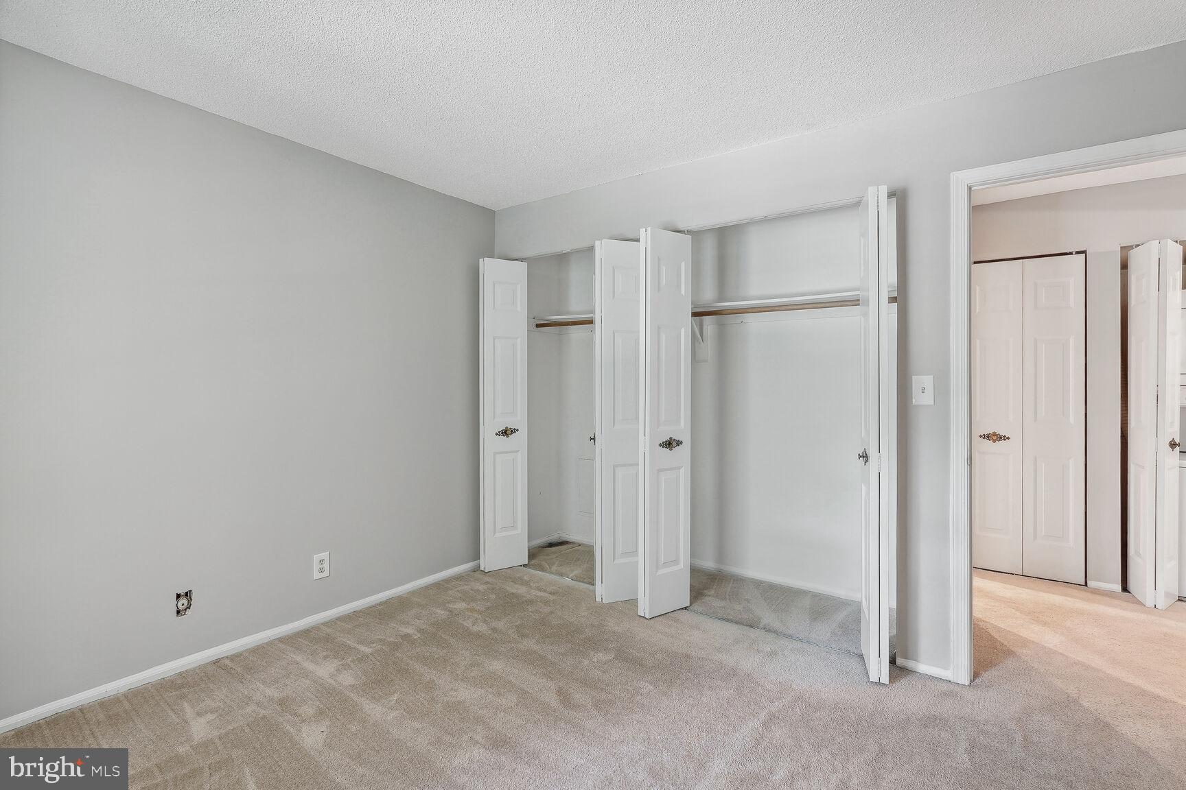 THE COLONIES - Residential