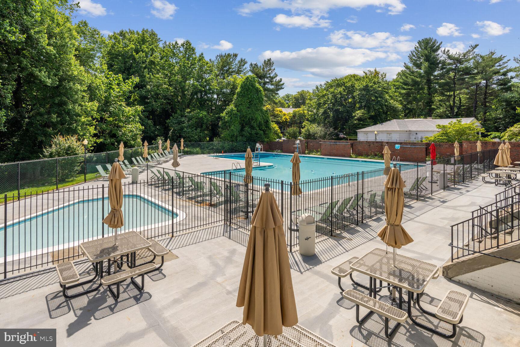 THE COLONIES - Residential