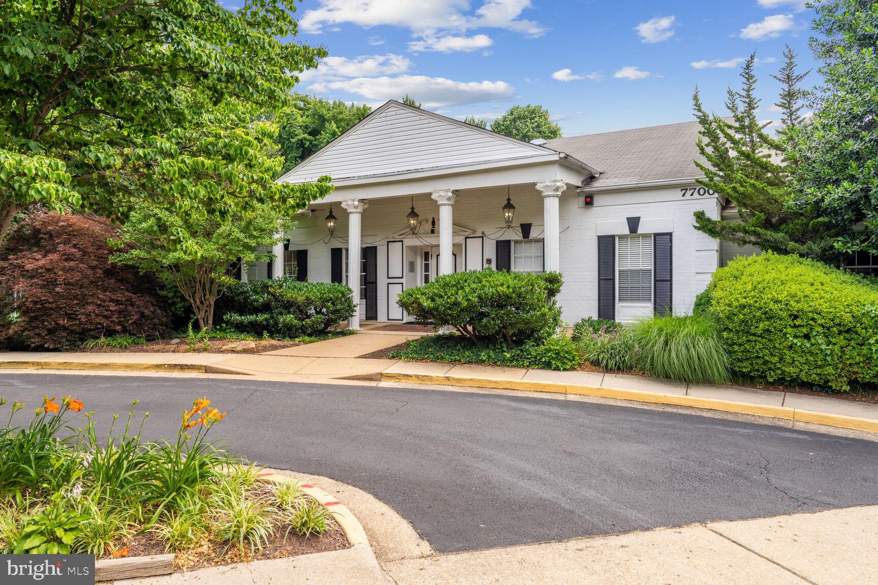 THE COLONIES - Residential