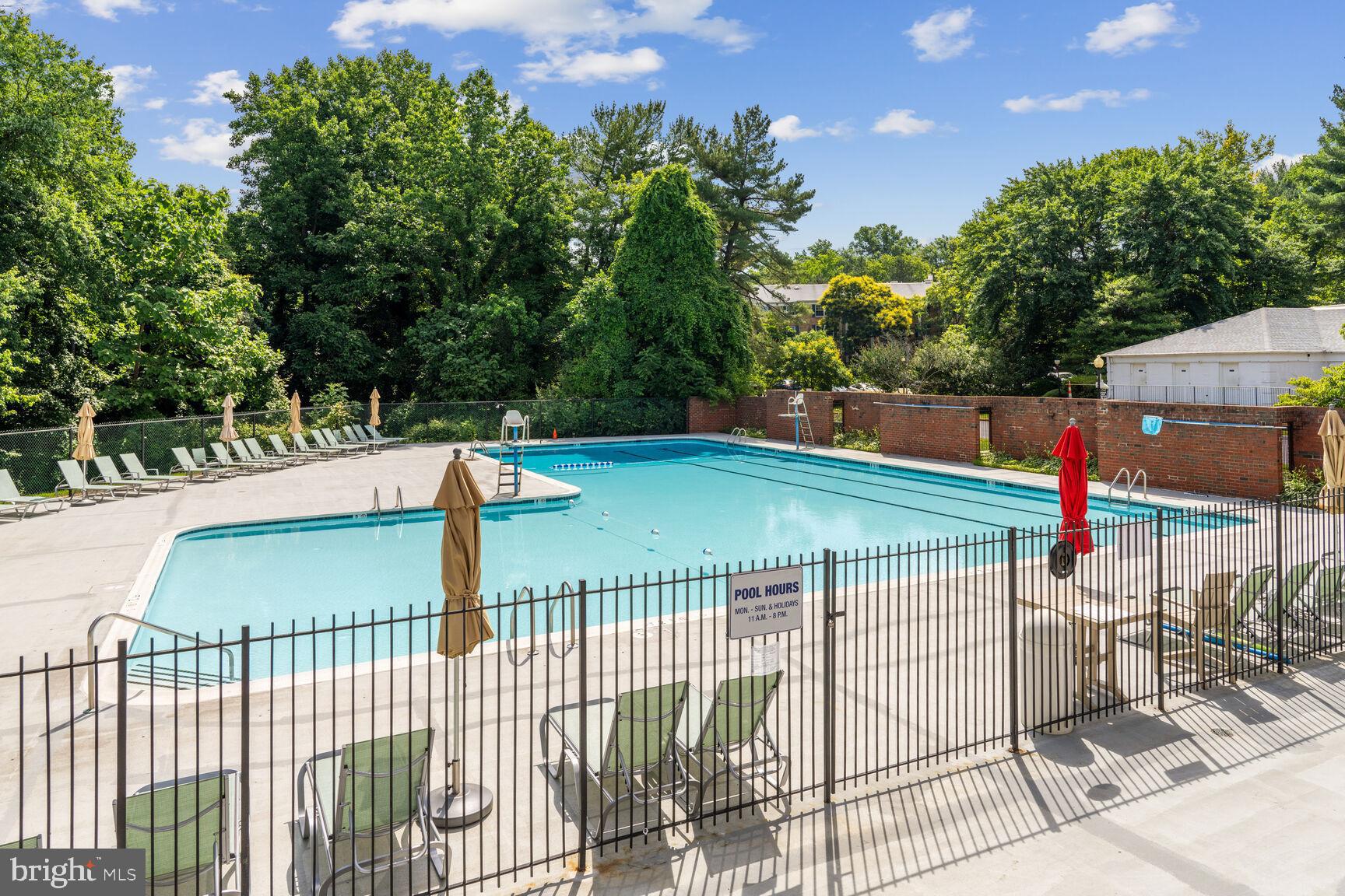 THE COLONIES - Residential