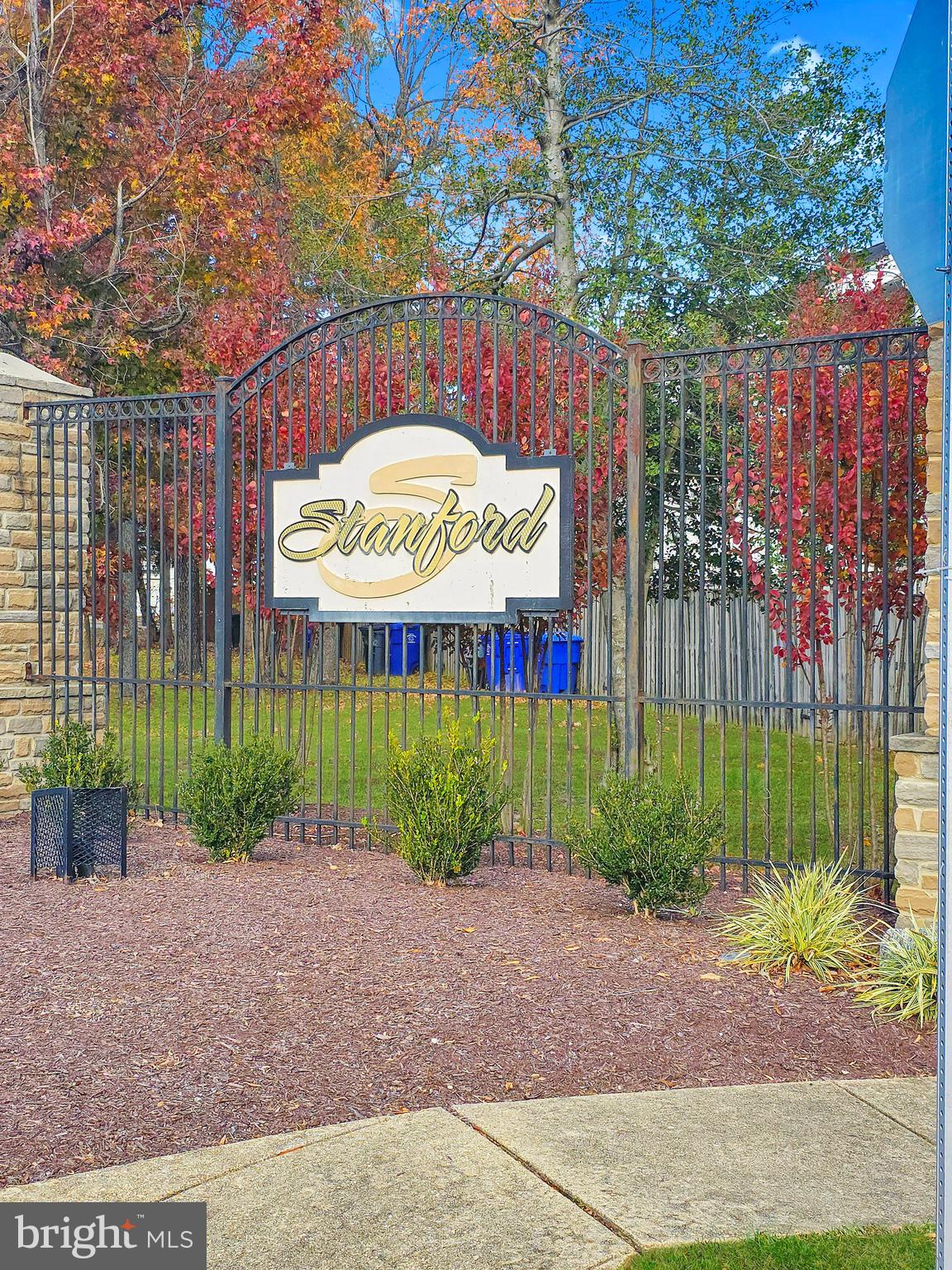 STANFORD - Residential