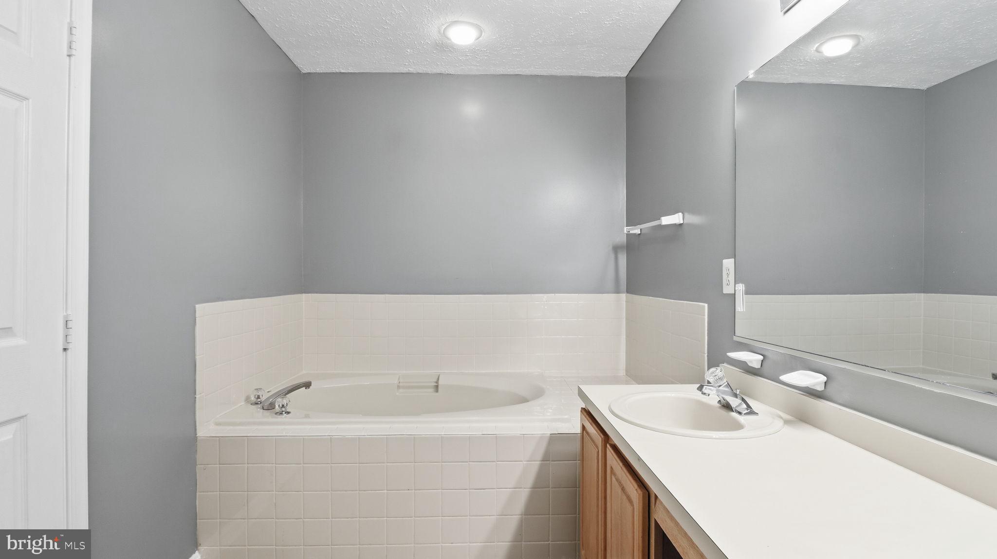 STANFORD - Residential