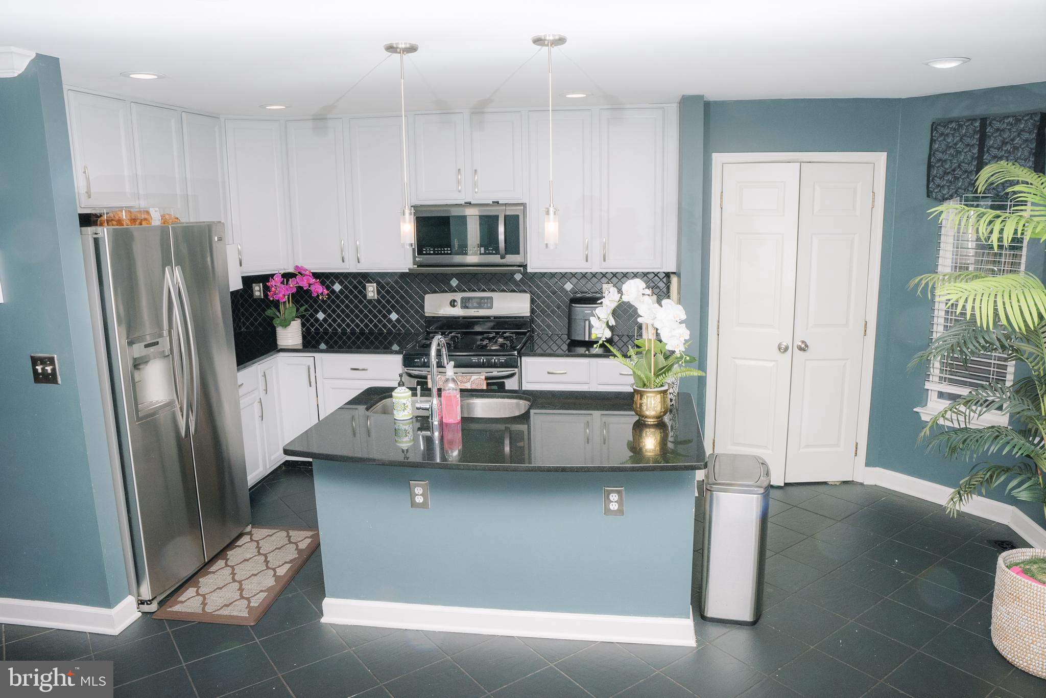 MCNAIR FARMS LANDBAY - Residential Lease