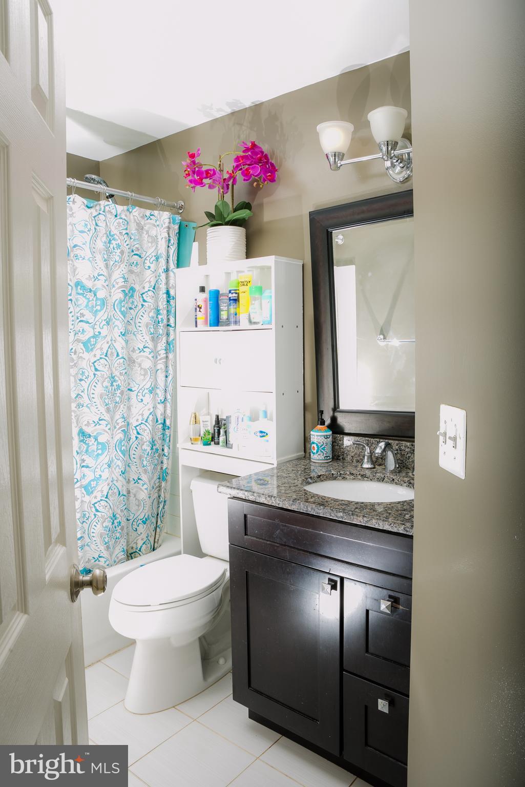 MCNAIR FARMS LANDBAY - Residential Lease