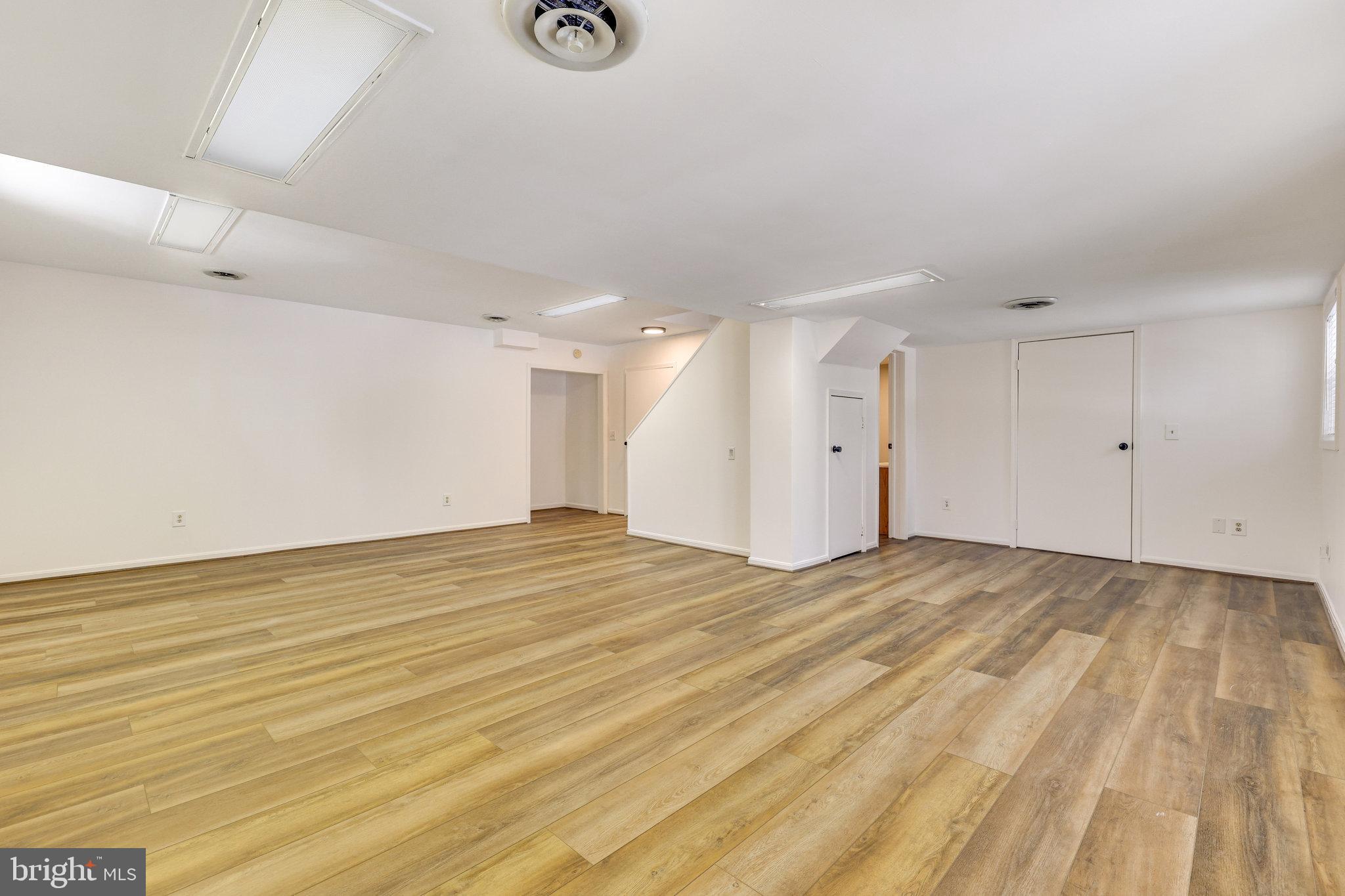 KINGS PARK WEST - Residential