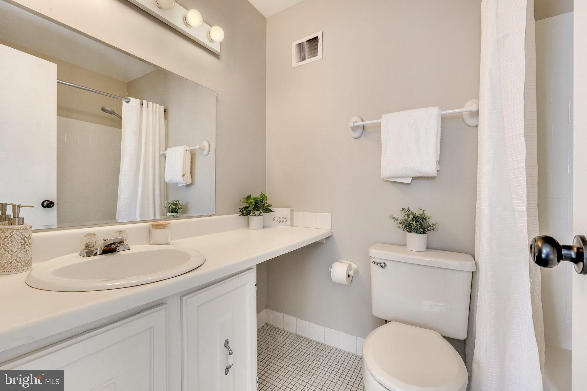 KINGS PARK WEST - Residential