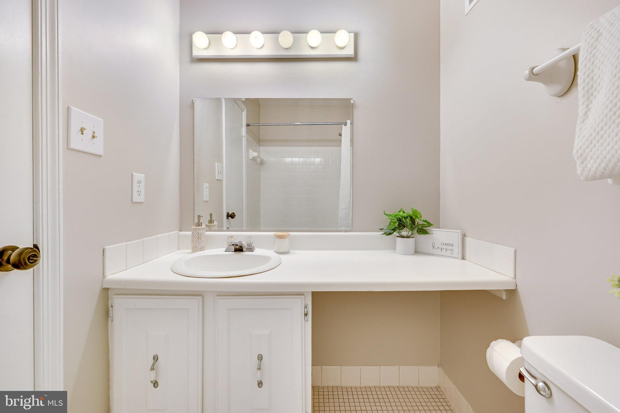 KINGS PARK WEST - Residential