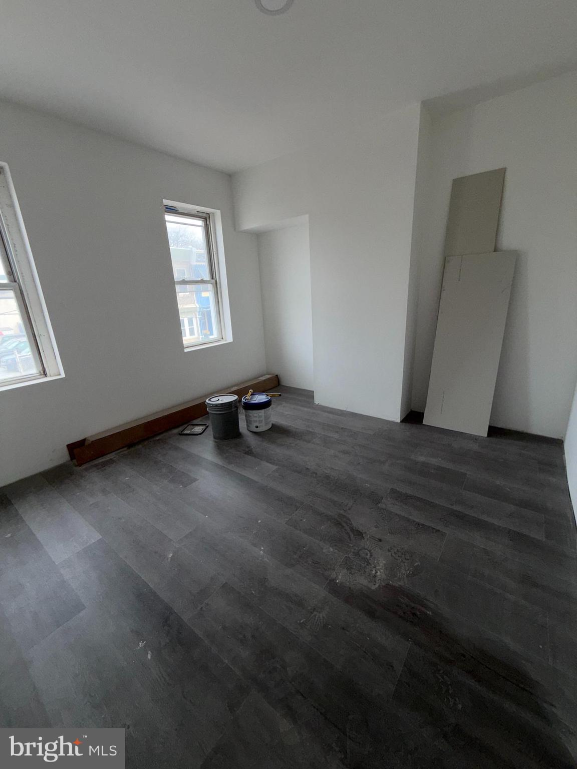 STRAWBERRY MANSION - Residential