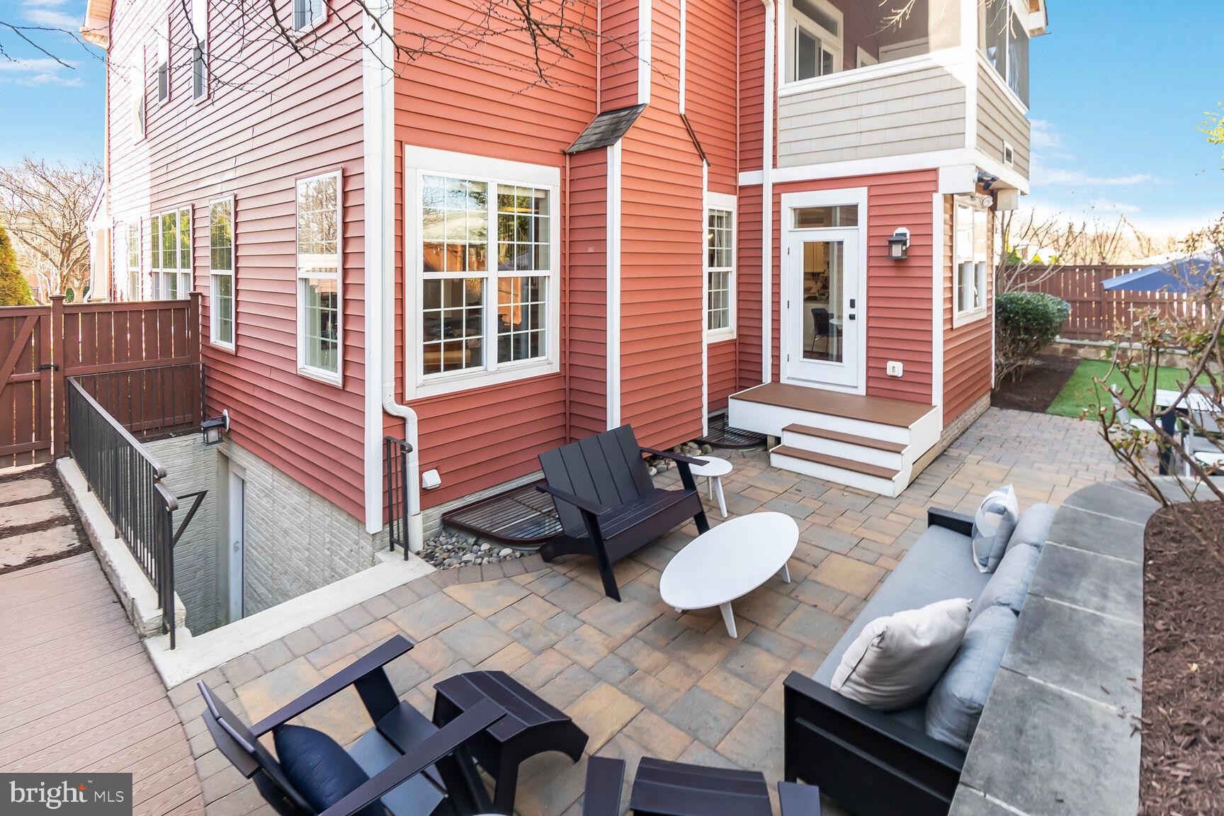 FOREST GLEN PARK - Residential