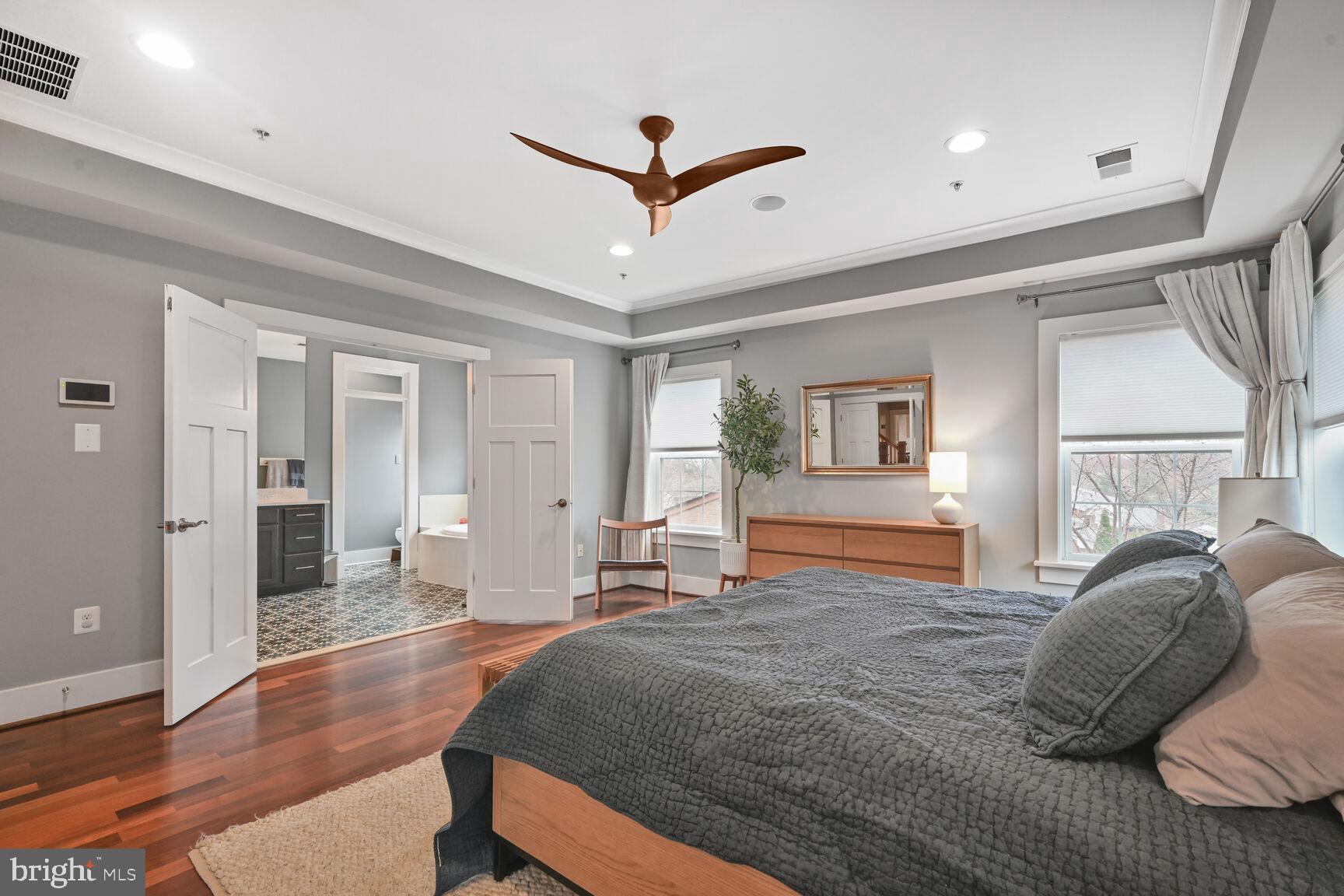 FOREST GLEN PARK - Residential