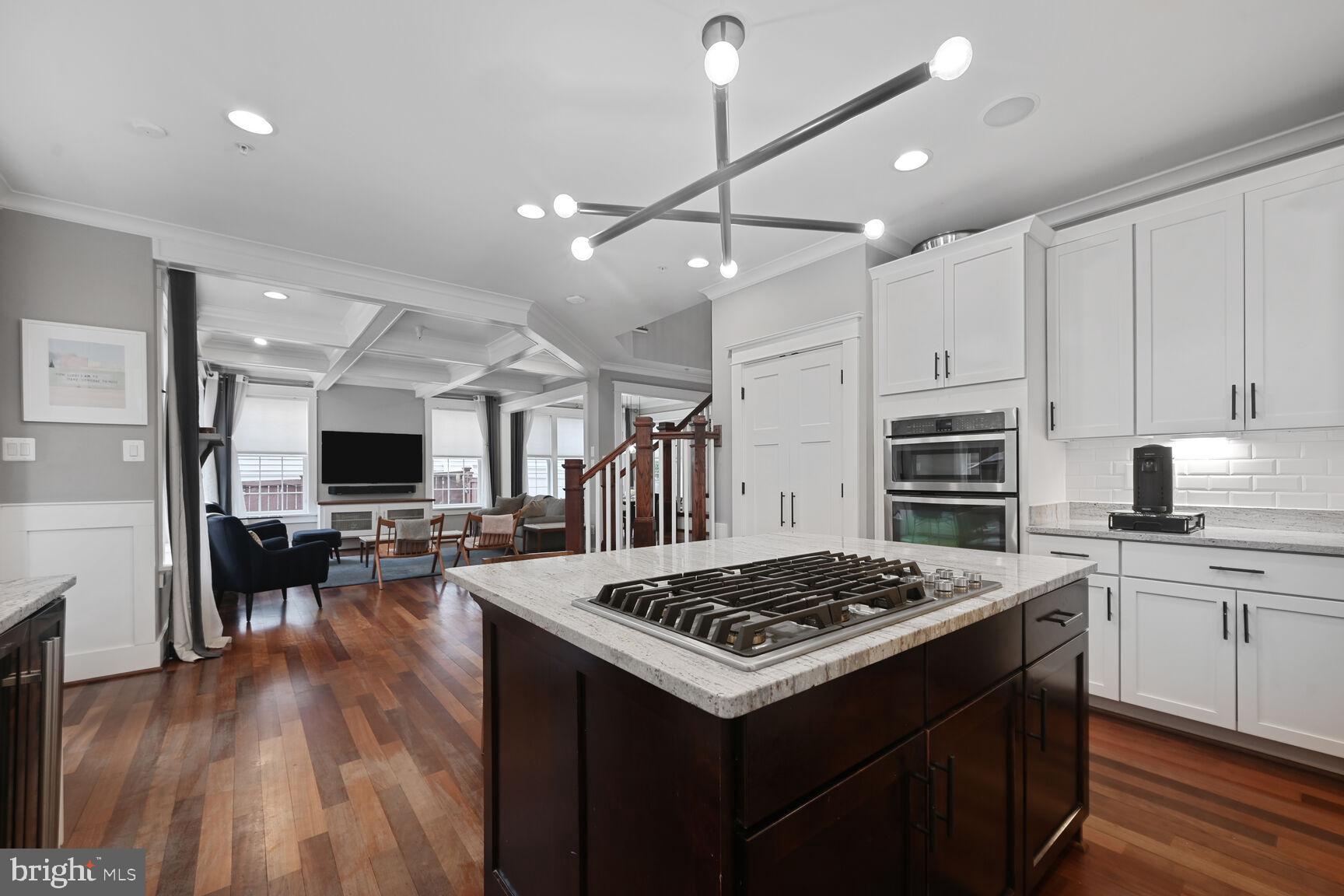 FOREST GLEN PARK - Residential