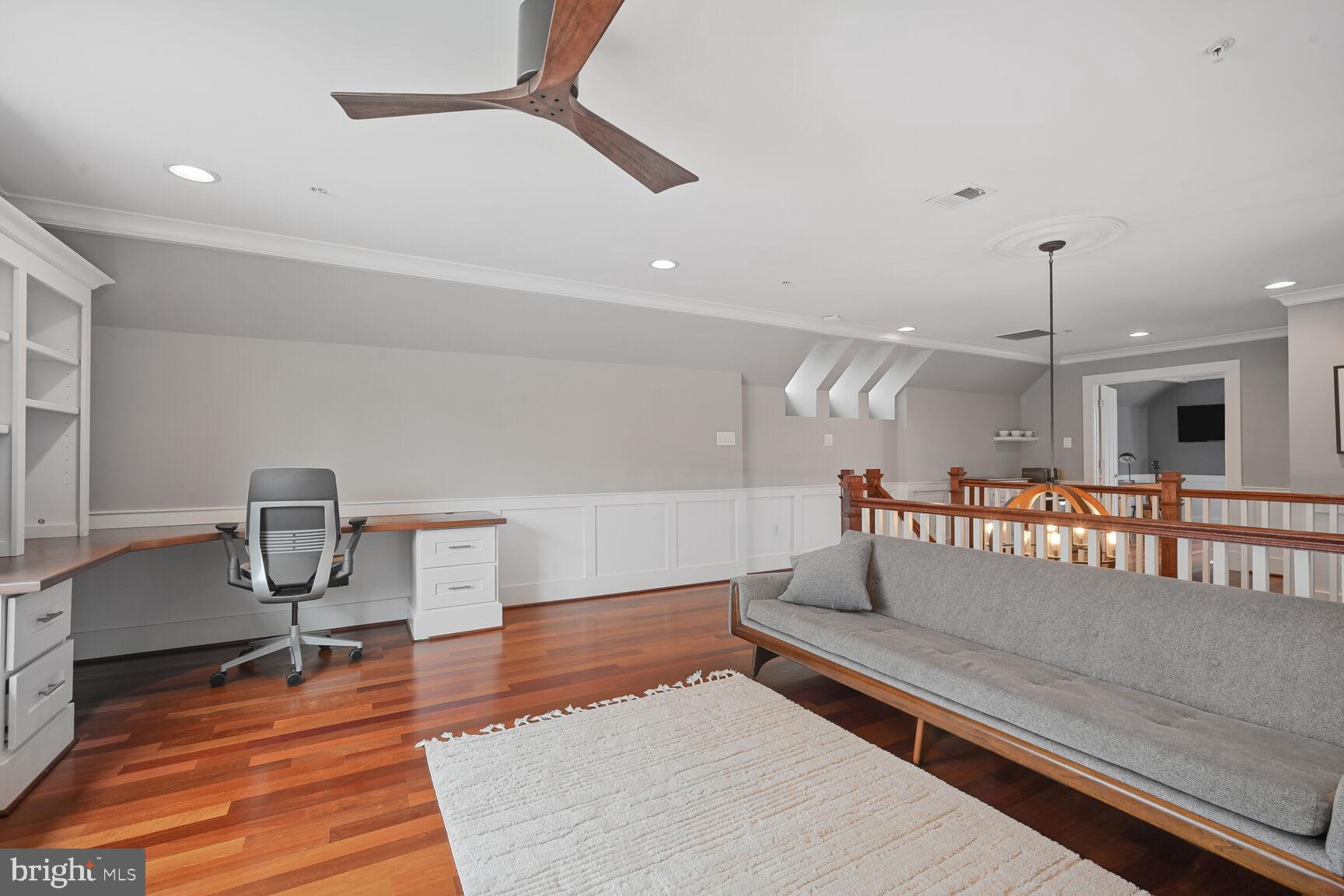 FOREST GLEN PARK - Residential