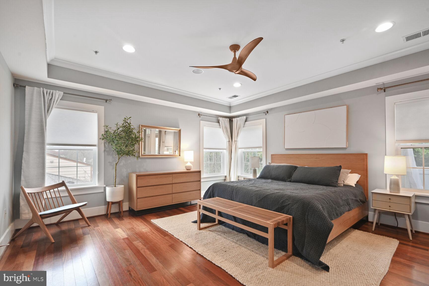 FOREST GLEN PARK - Residential