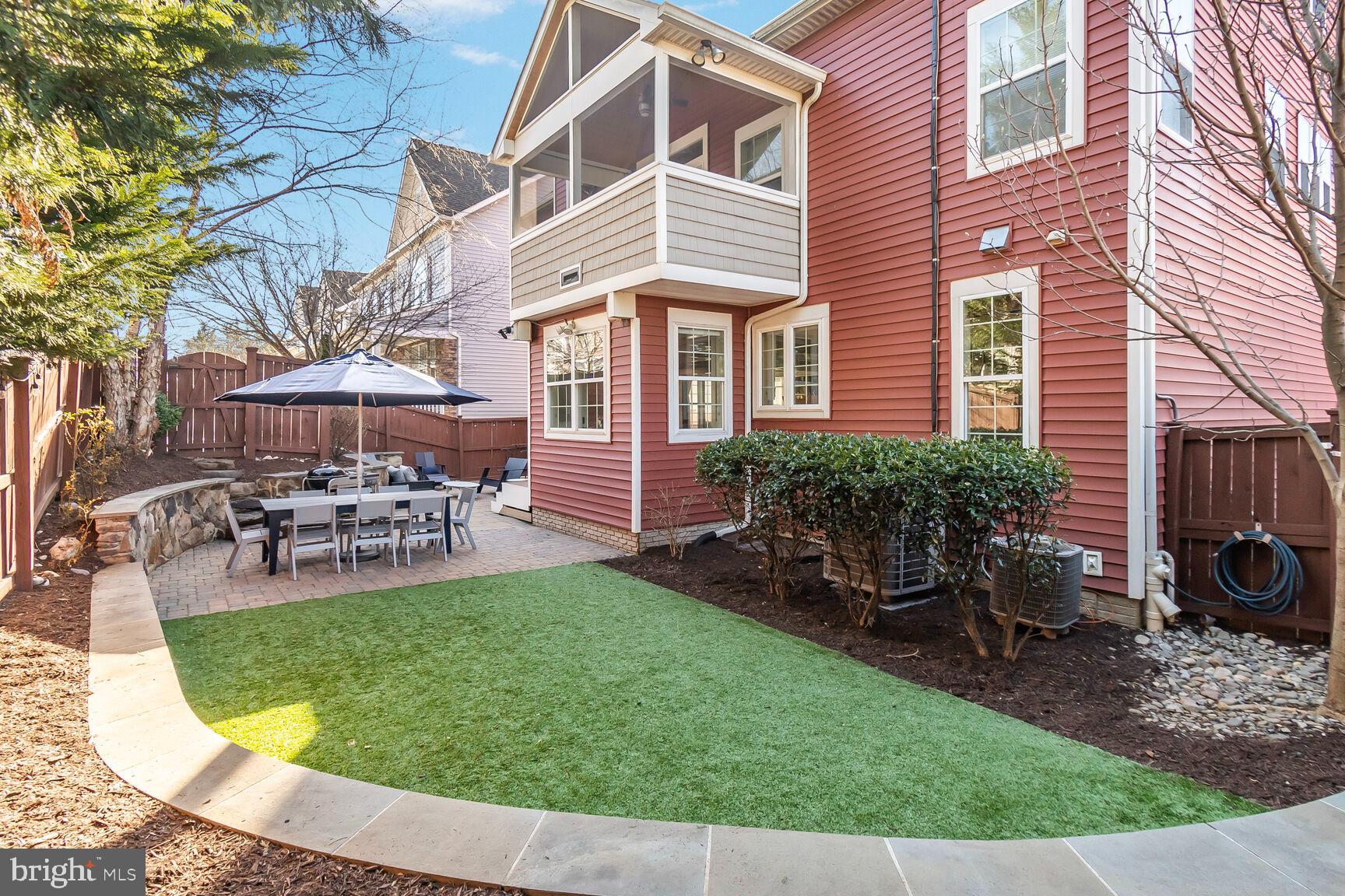 FOREST GLEN PARK - Residential