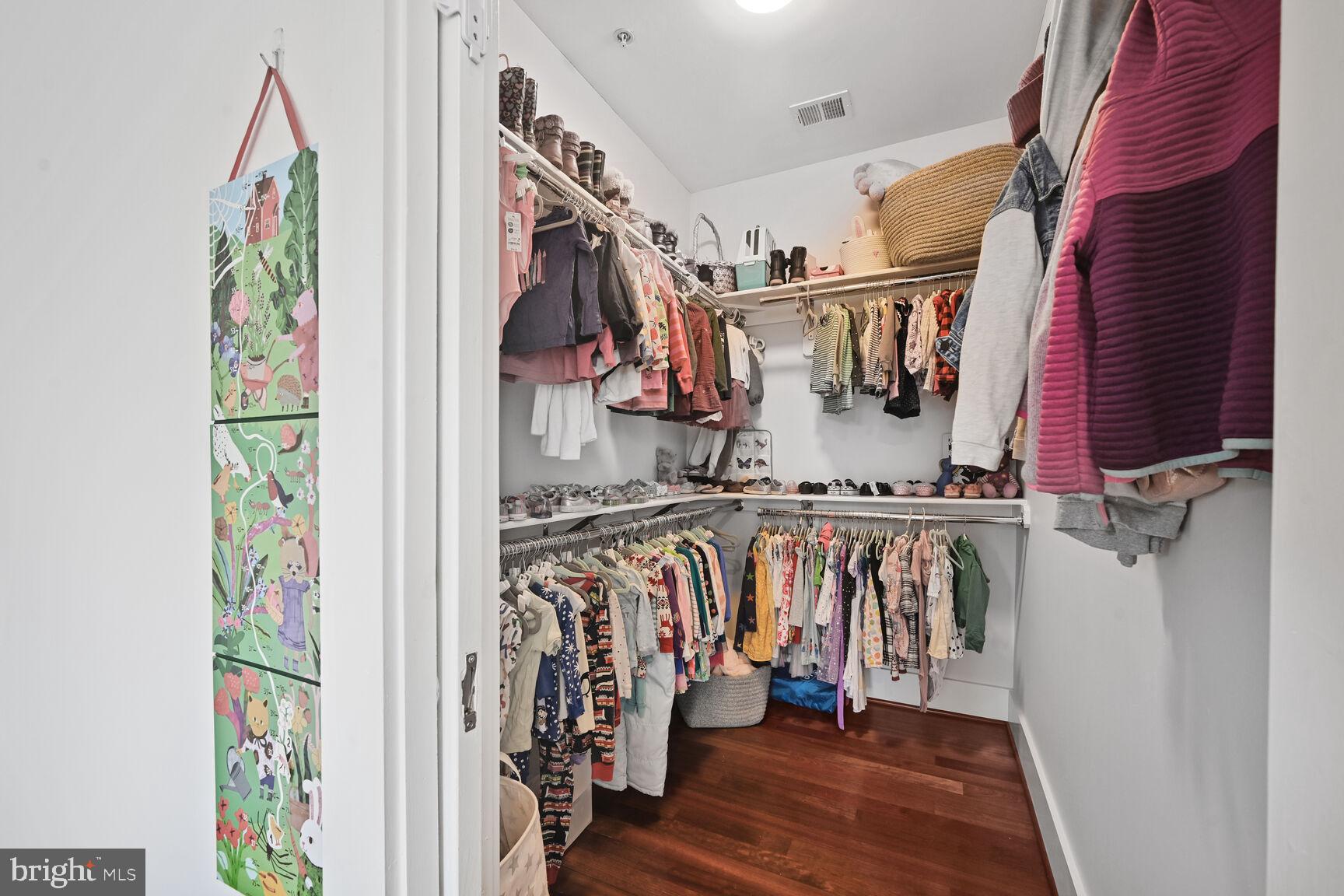 FOREST GLEN PARK - Residential