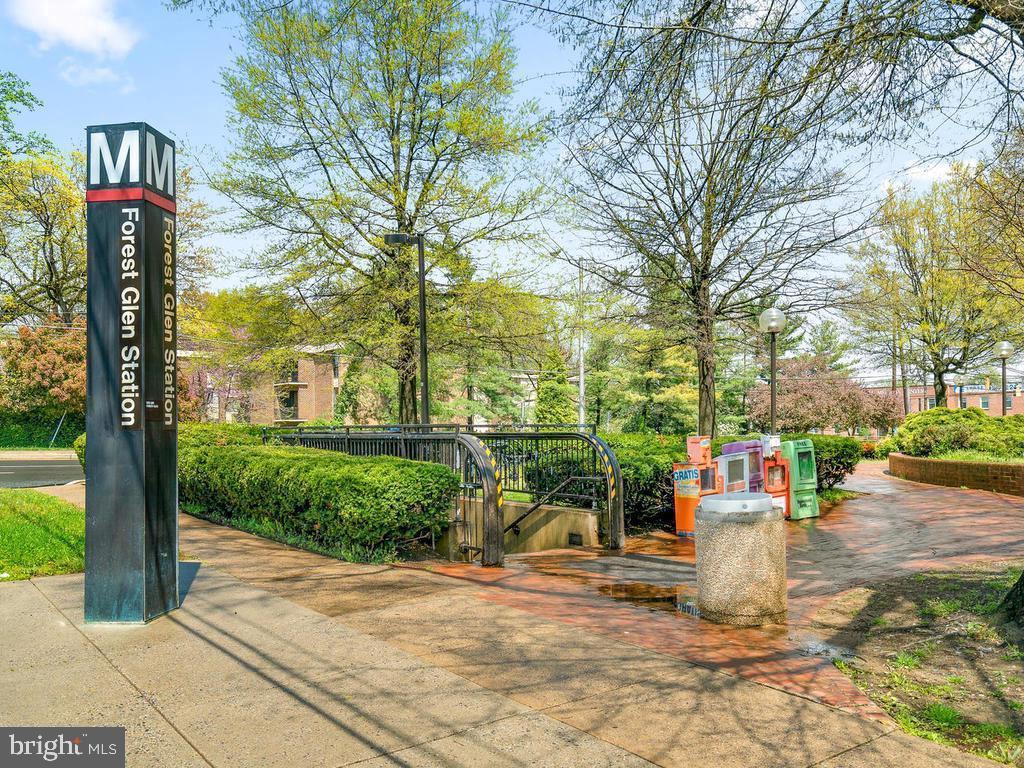 FOREST GLEN PARK - Residential