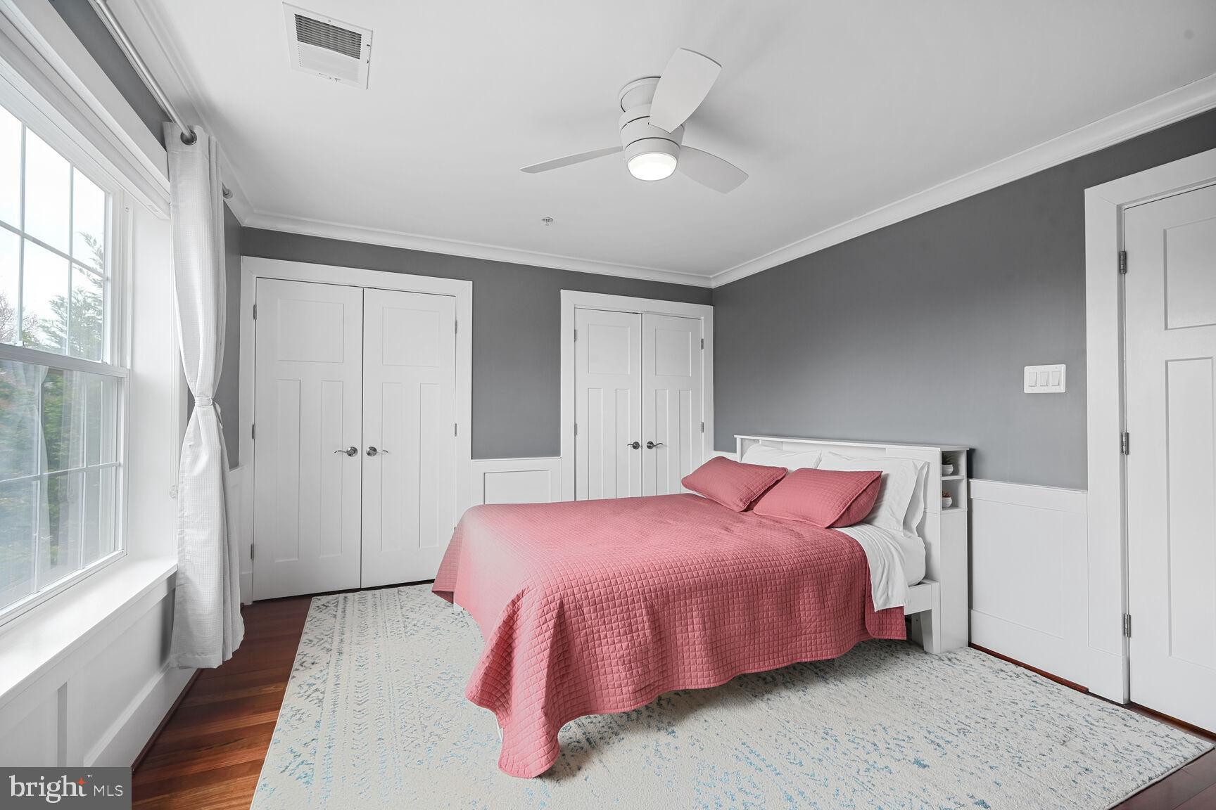 FOREST GLEN PARK - Residential