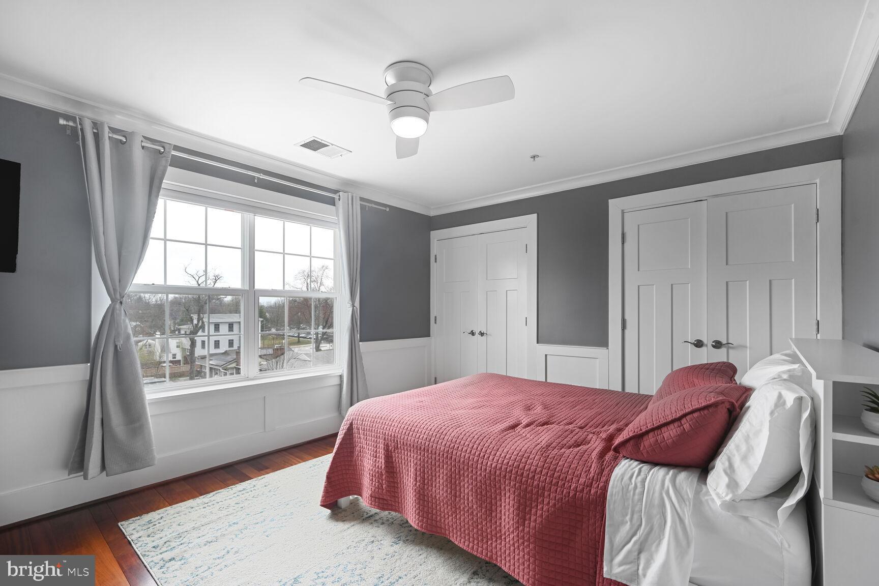 FOREST GLEN PARK - Residential