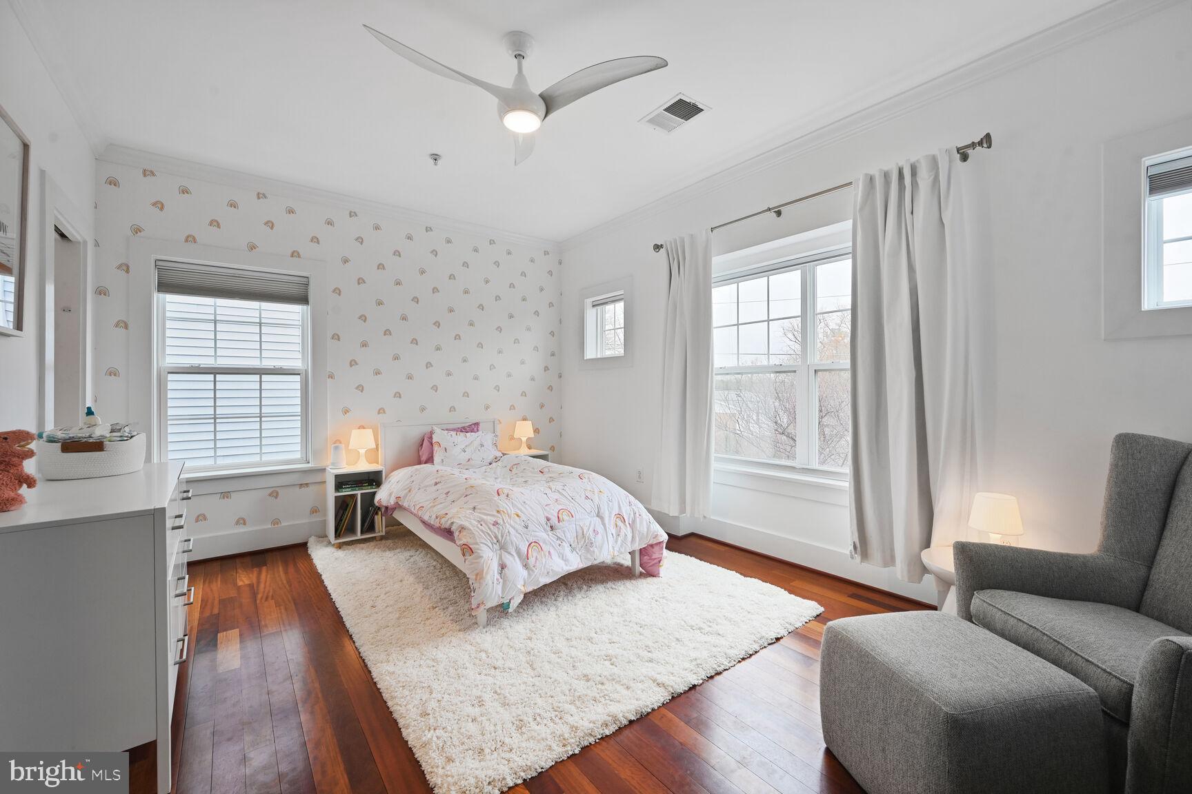 FOREST GLEN PARK - Residential