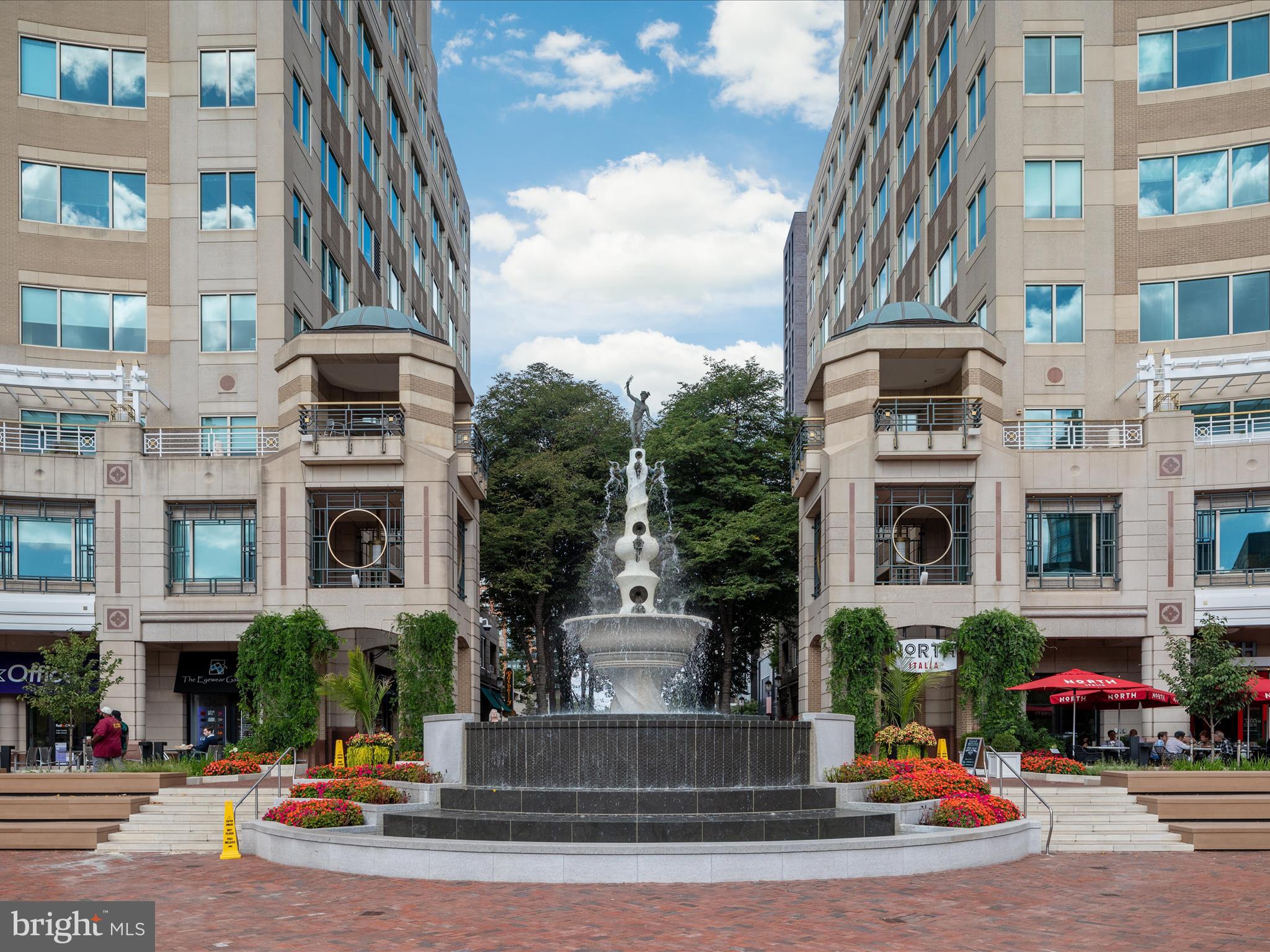 RESTON - Residential