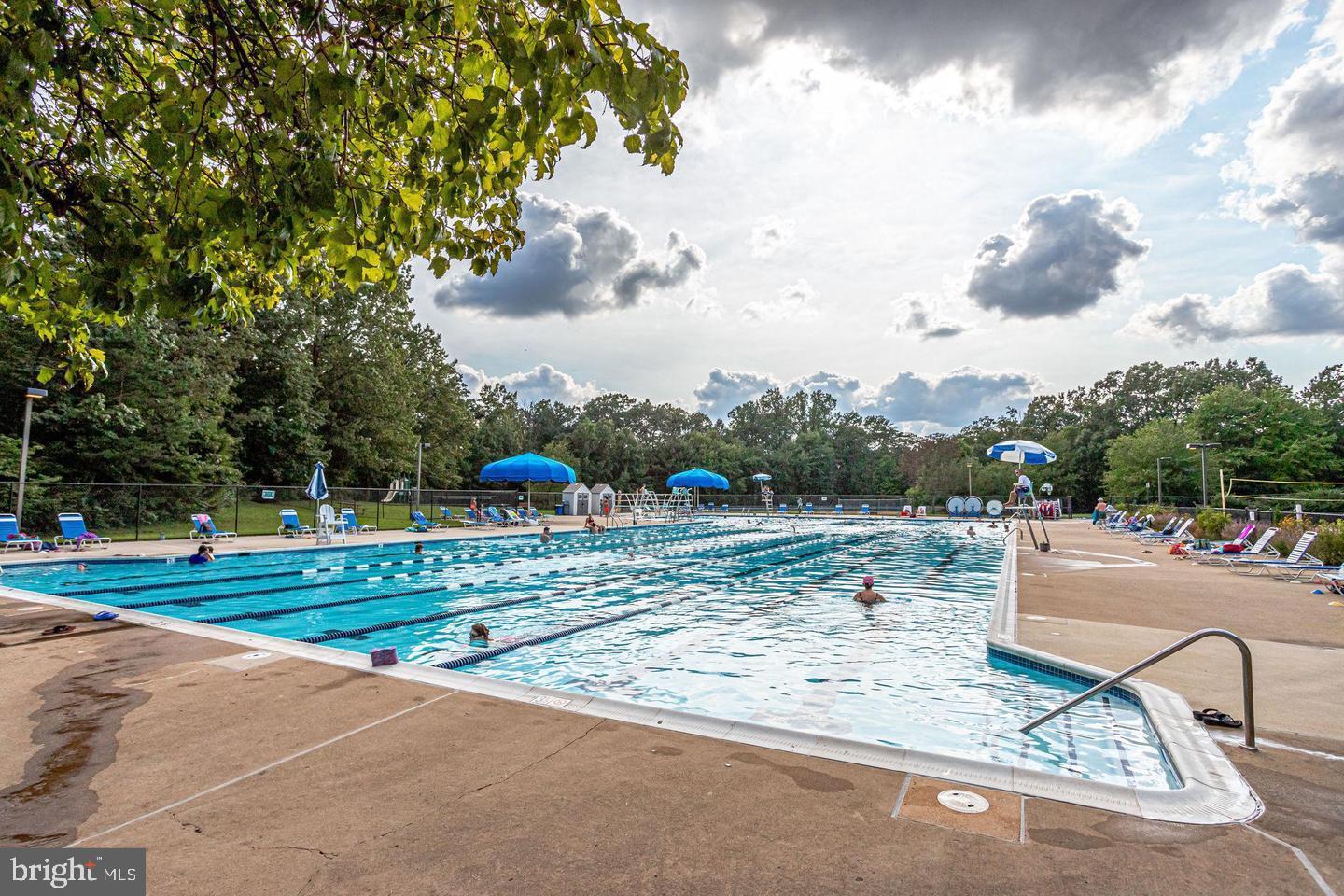 RESTON - Residential