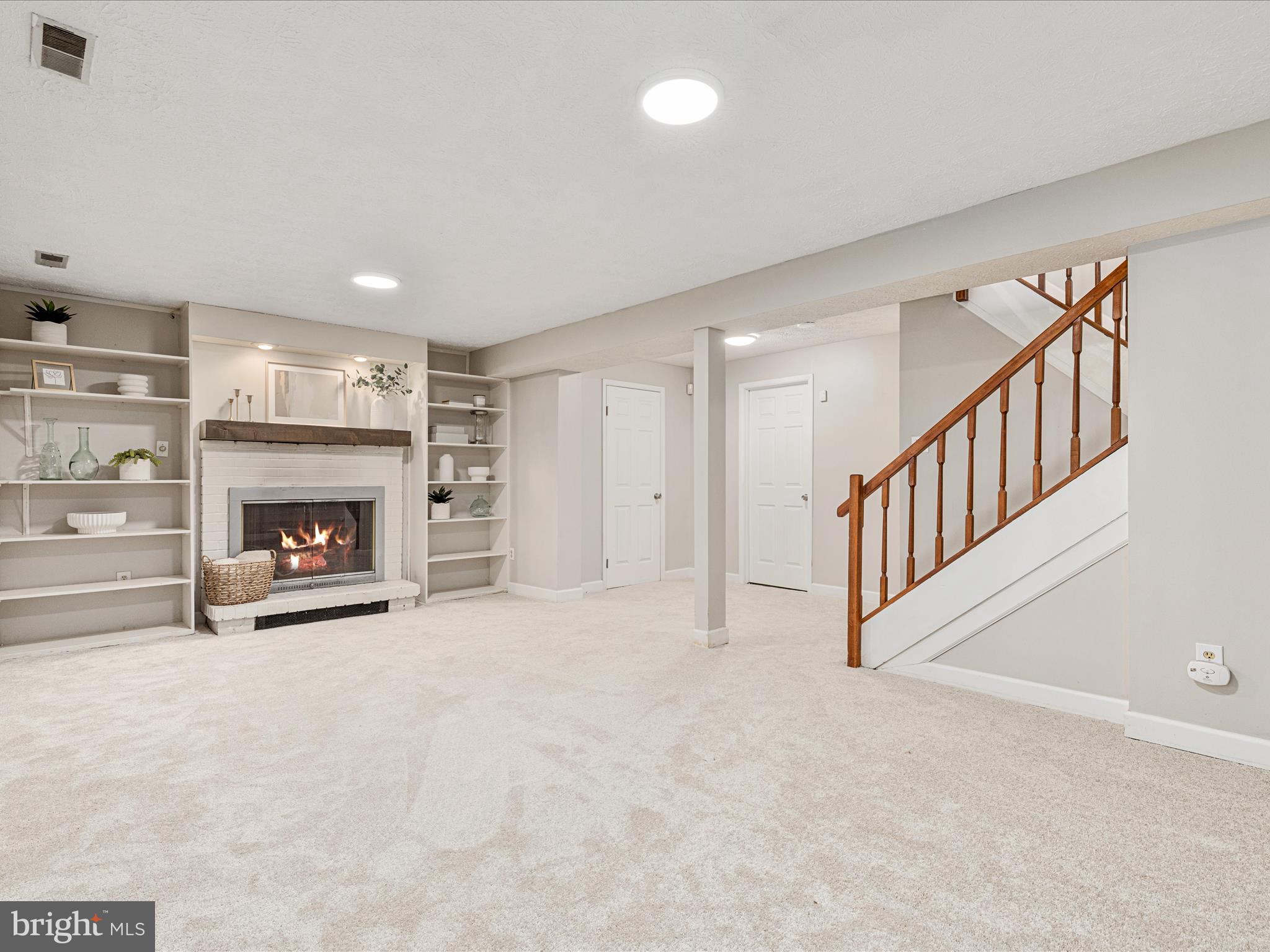 RESTON - Residential