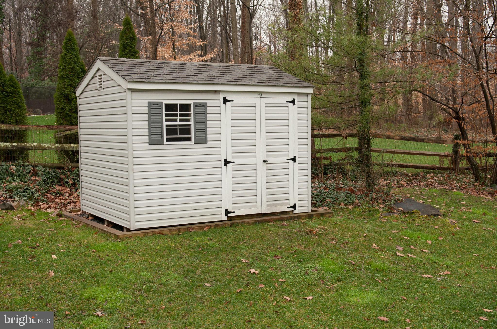 LEESWOOD - Residential