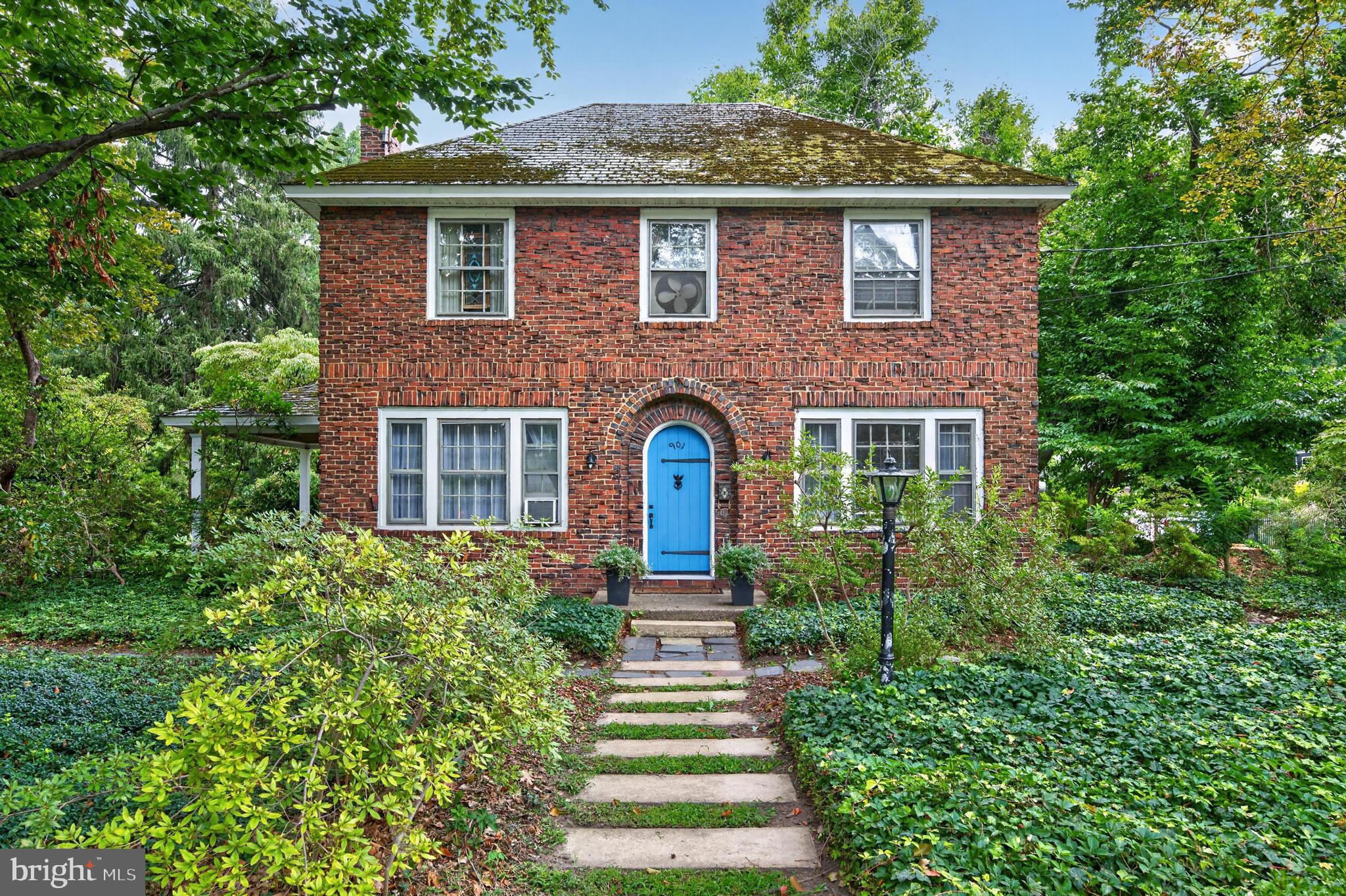 901 MAIN STREET