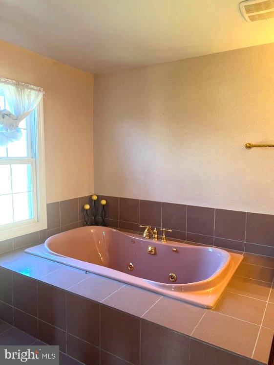 LINCOLN PARK - Residential