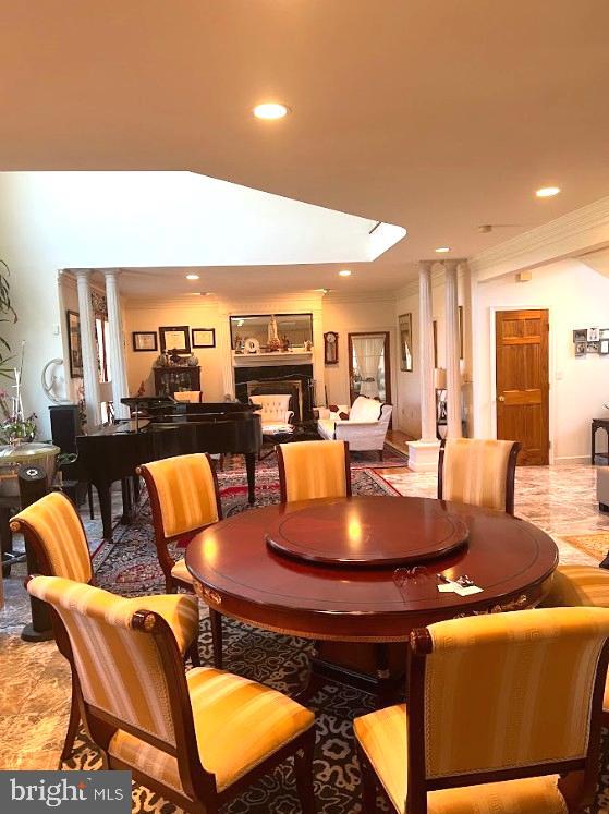 LINCOLN PARK - Residential