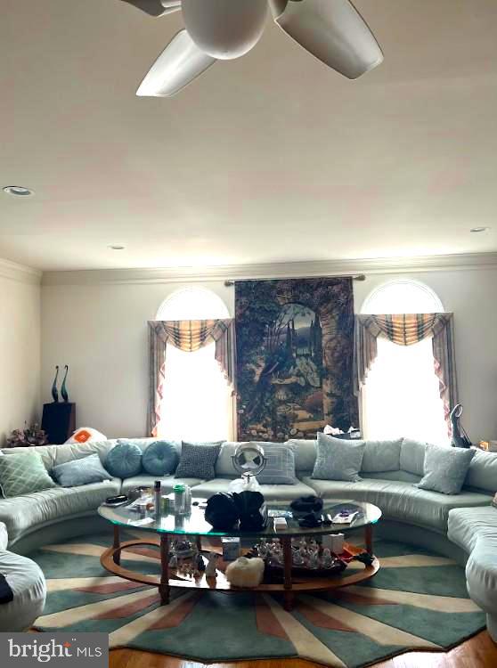 LINCOLN PARK - Residential