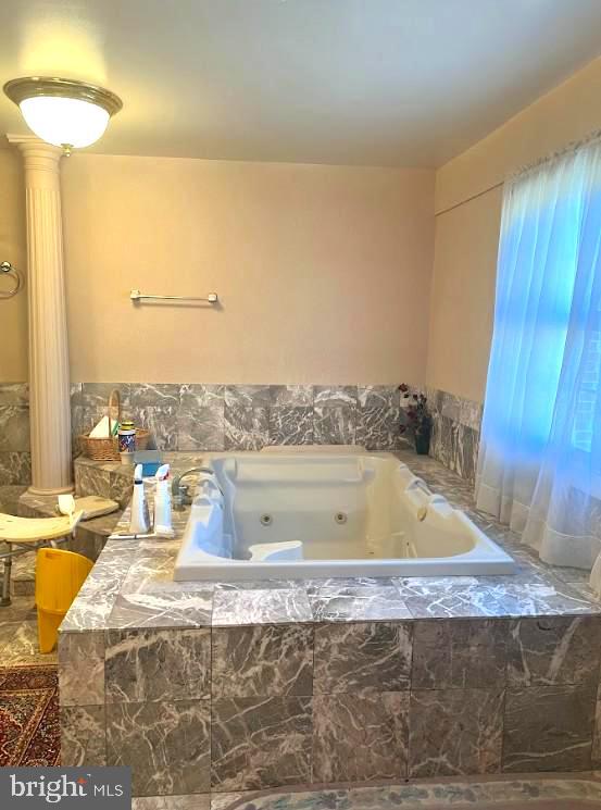 LINCOLN PARK - Residential