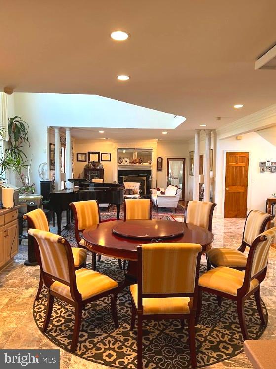 LINCOLN PARK - Residential