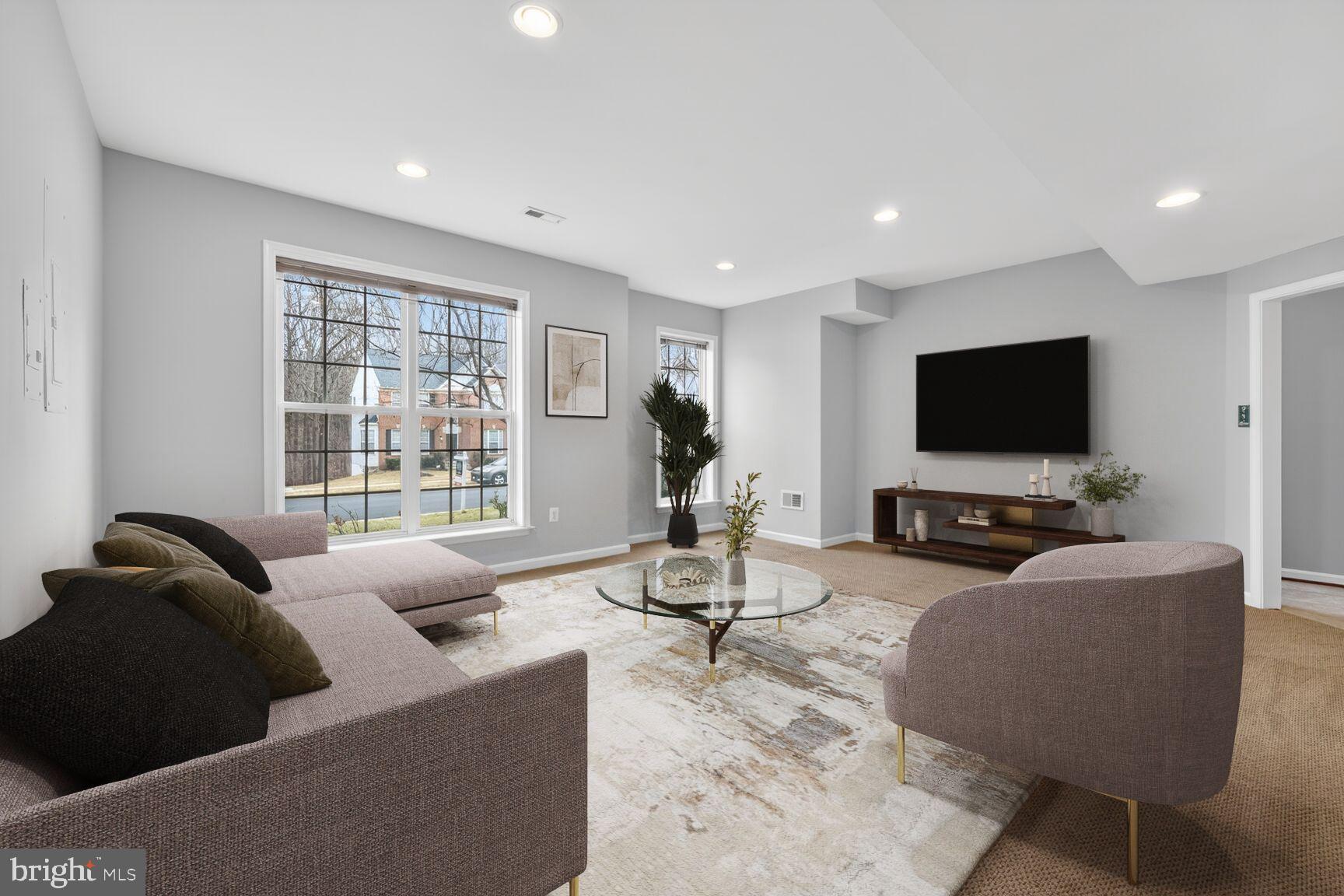 OAKBROOK KNOLLS - Residential