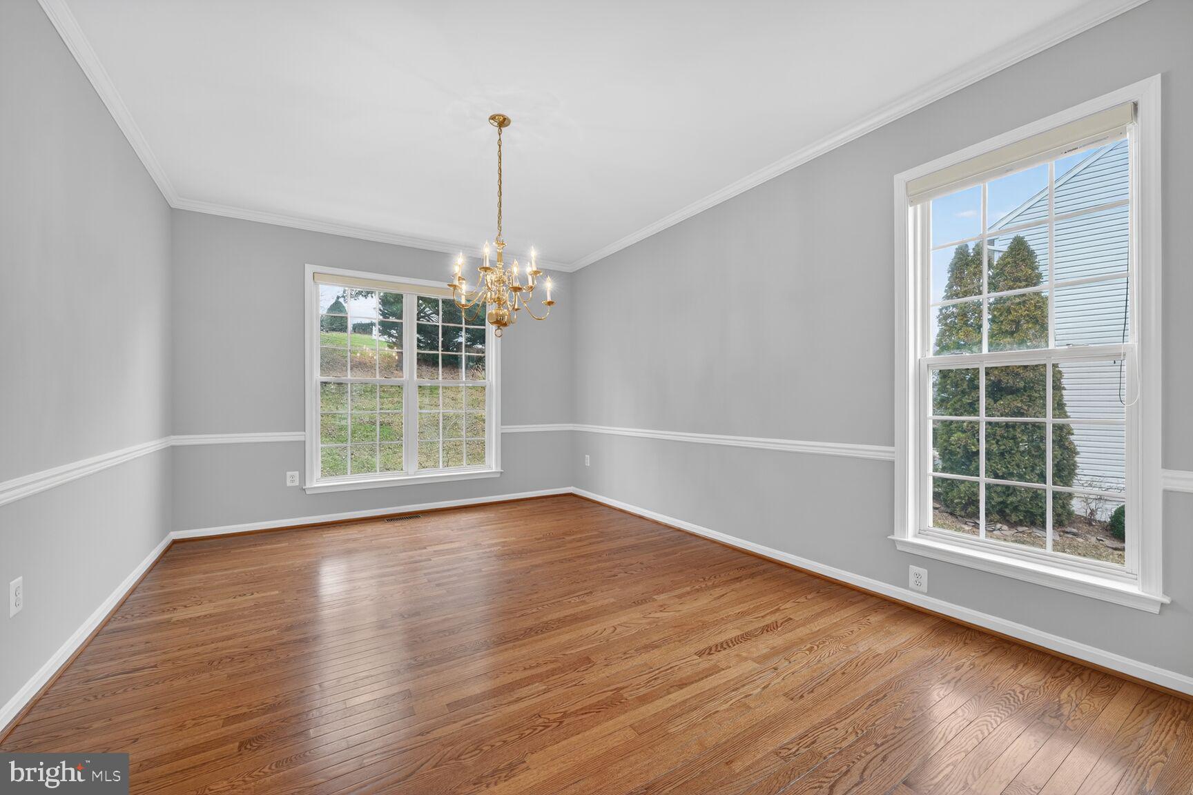 OAKBROOK KNOLLS - Residential