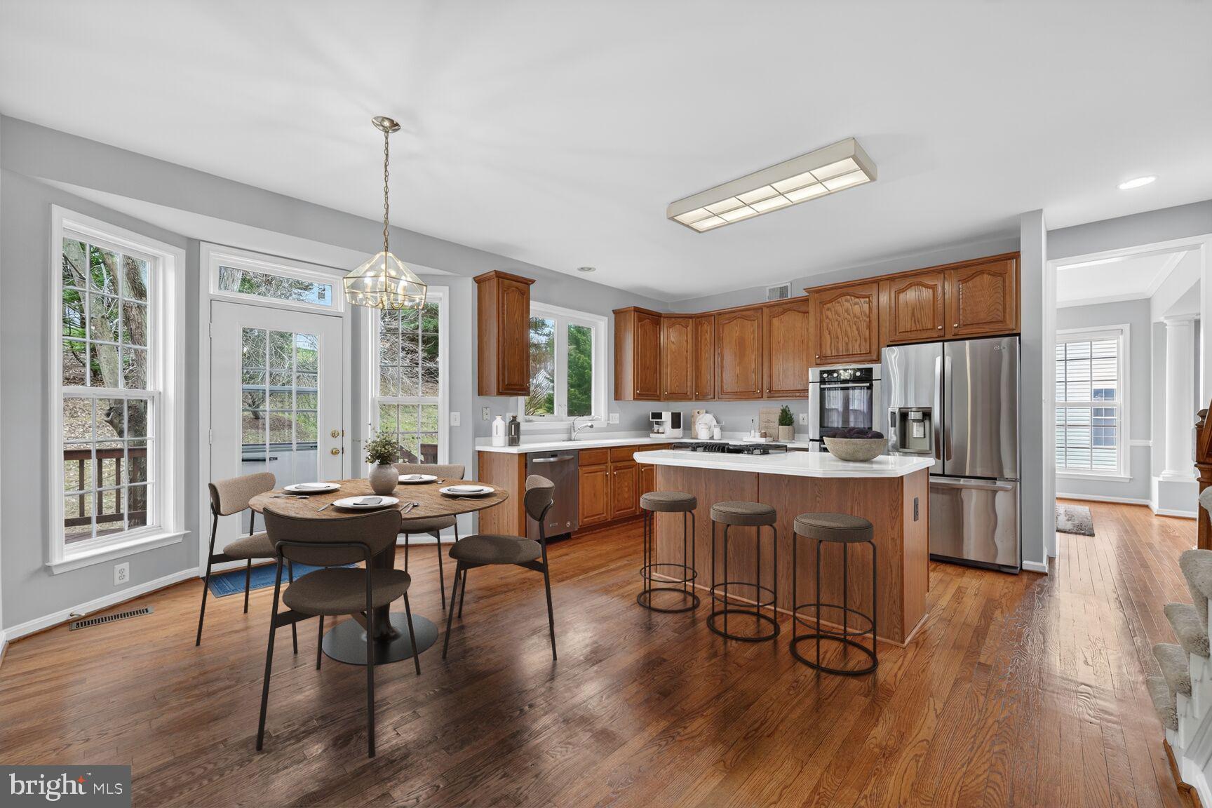 OAKBROOK KNOLLS - Residential