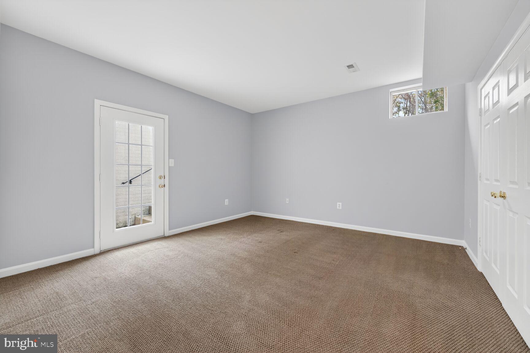 OAKBROOK KNOLLS - Residential