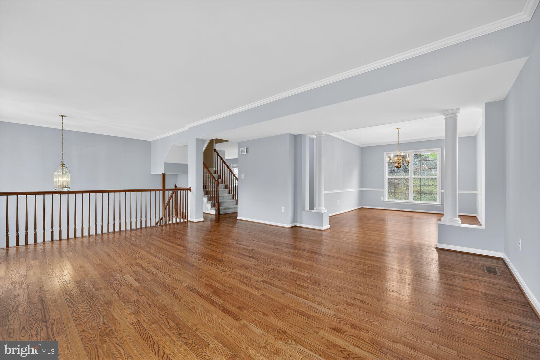 OAKBROOK KNOLLS - Residential