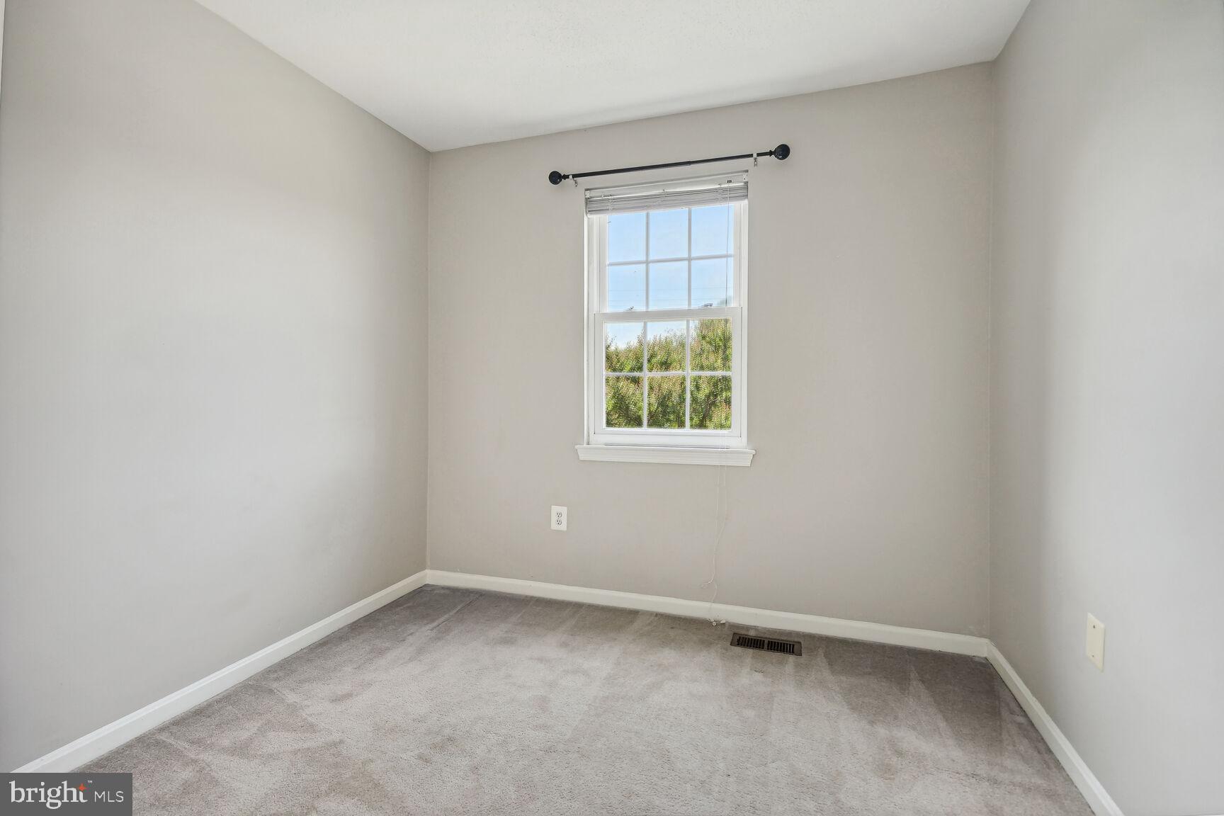 HERITAGE VILLAGE - Residential Lease