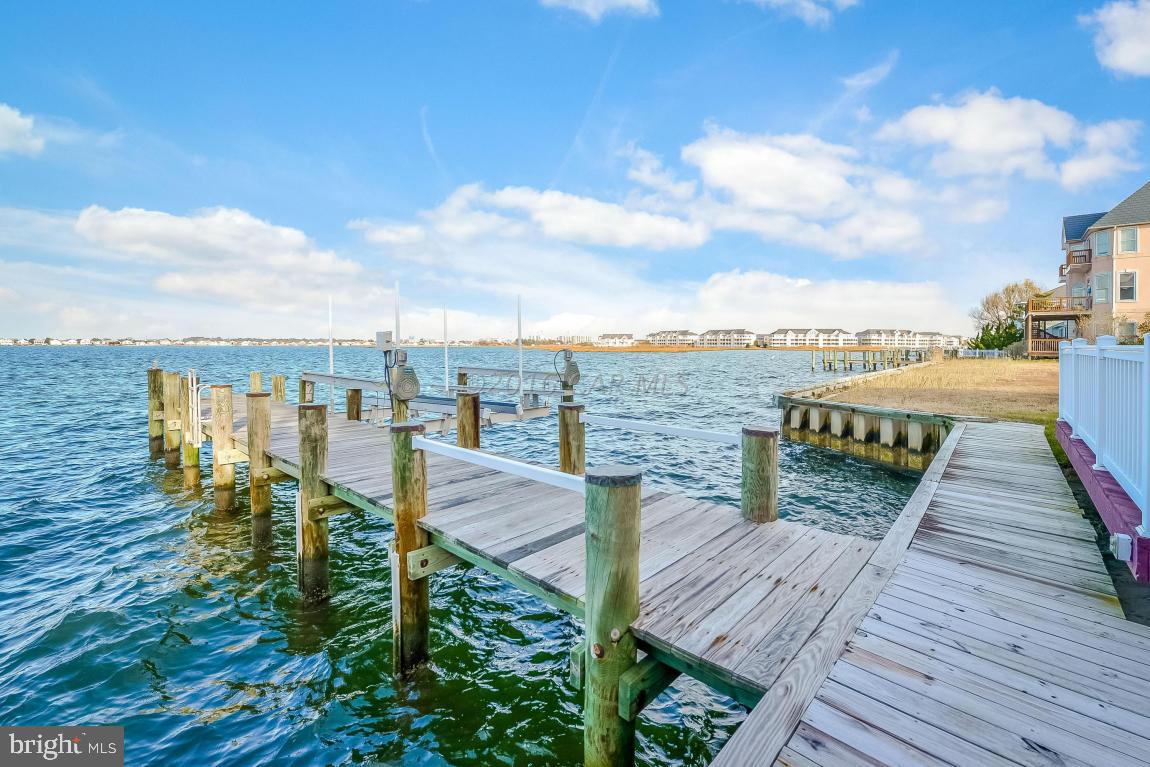 HERON HARBOUR - Residential