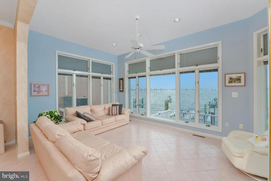 HERON HARBOUR - Residential